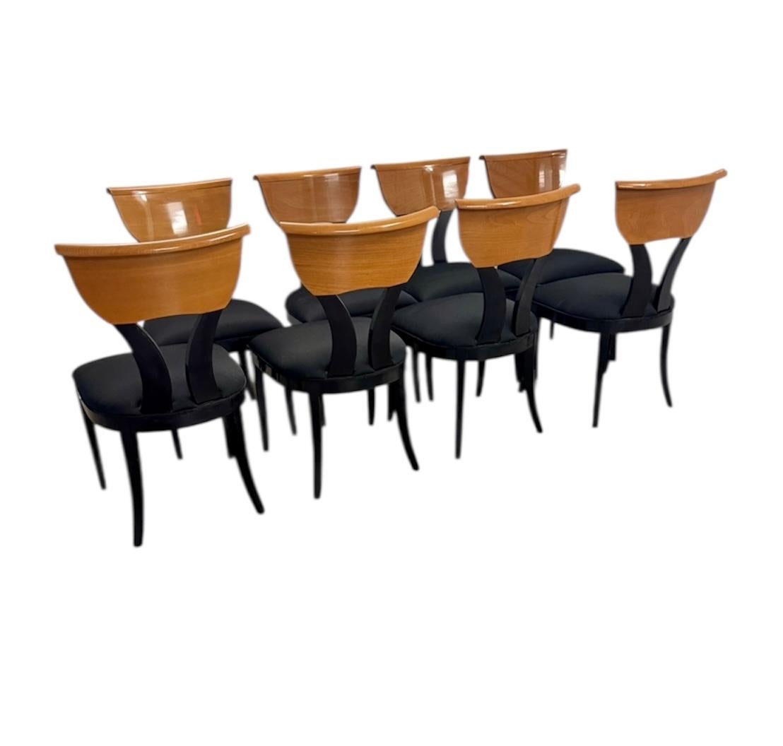 Postmoderner italienischer Pietro Costantini für Ello Klismos Esszimmerstühle (Polster) im Angebot