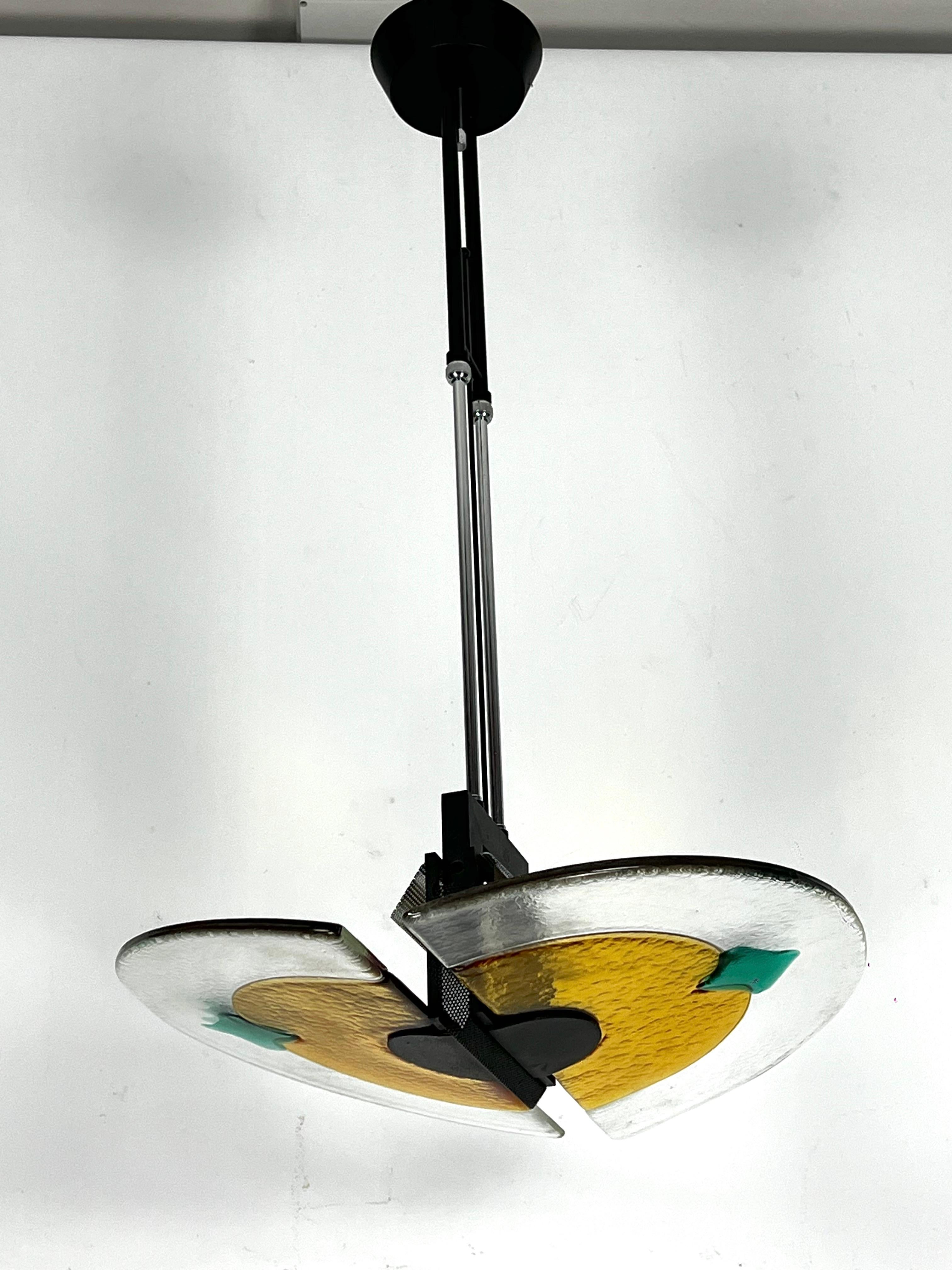 Lámpara italiana postmoderna de cristal de Murano grueso de los años 80 Moderno de mediados de siglo en venta