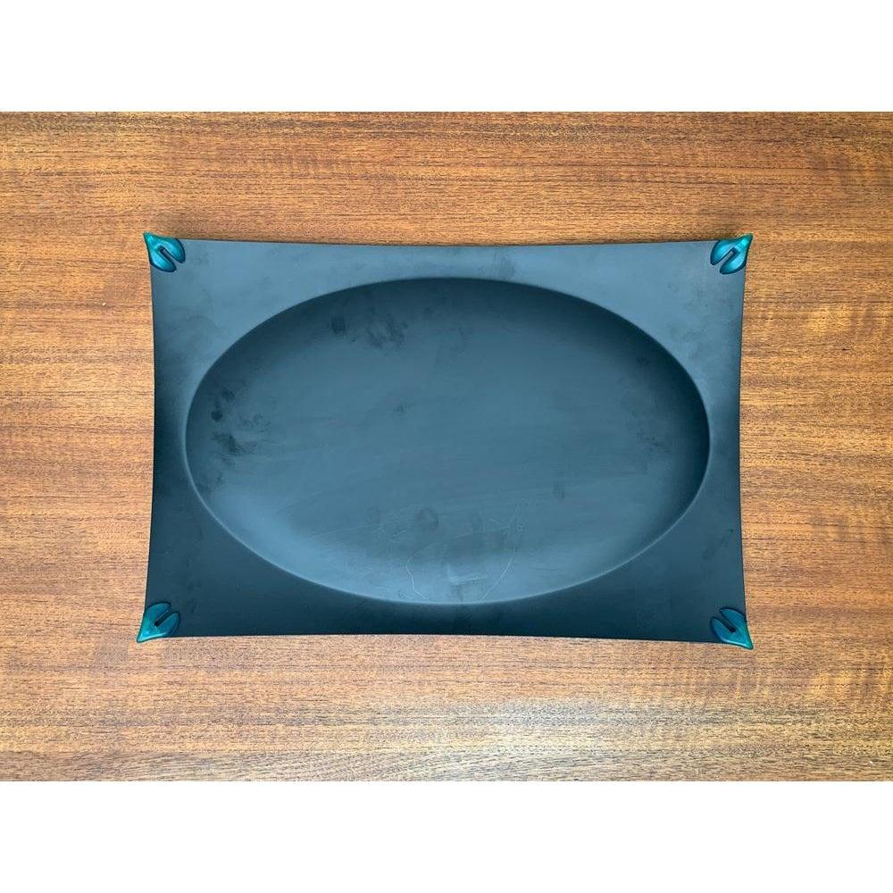 Postmoderne italienische Voilà Voilà Tablettenschale aus Metall von Philippe Starck, 1980er Jahre im Angebot 1