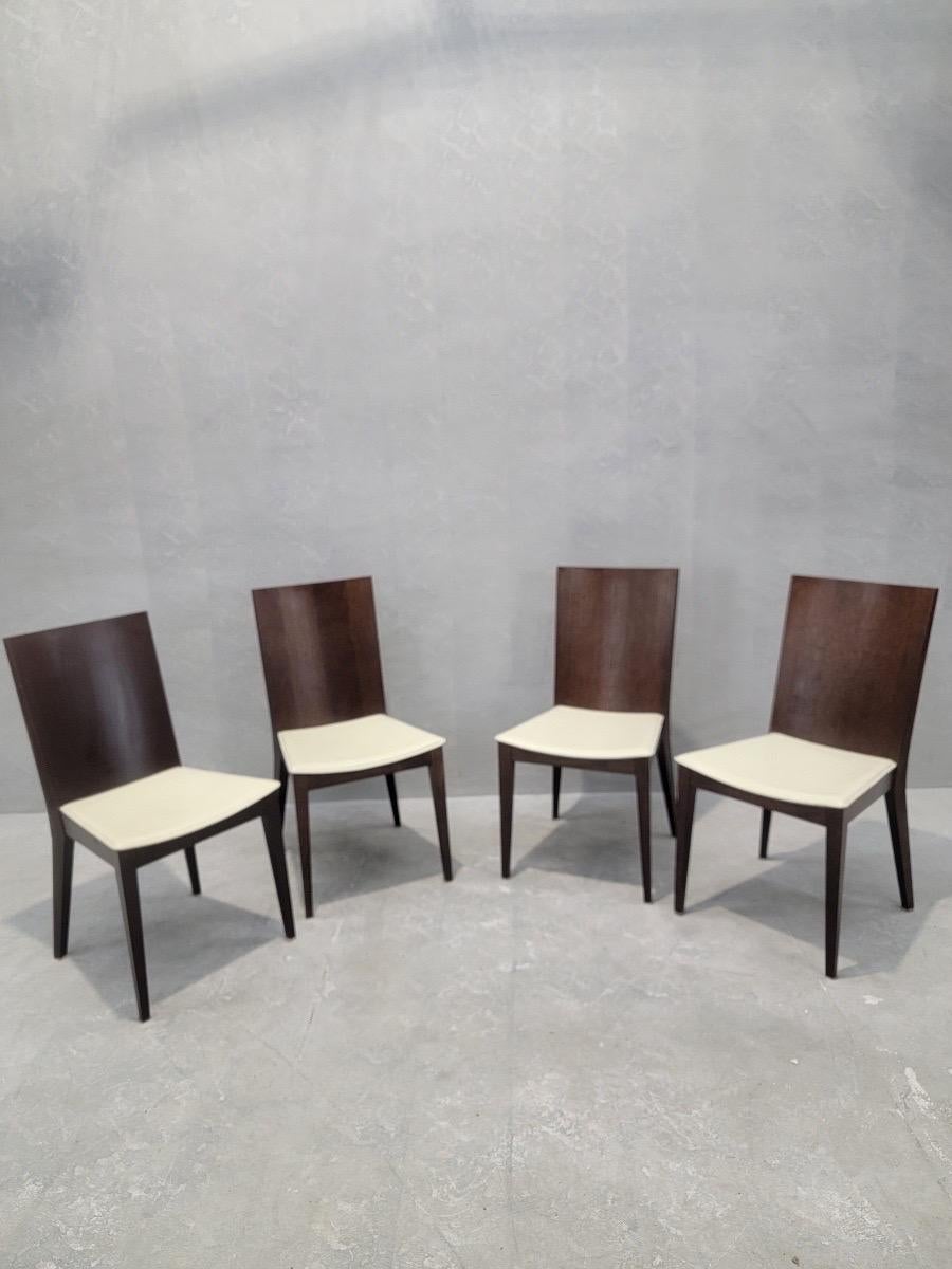 Chaises de salle à manger italiennes postmodernes en noyer et cuir par Calligaris - Lot de 6 Bon état - En vente à Chicago, IL