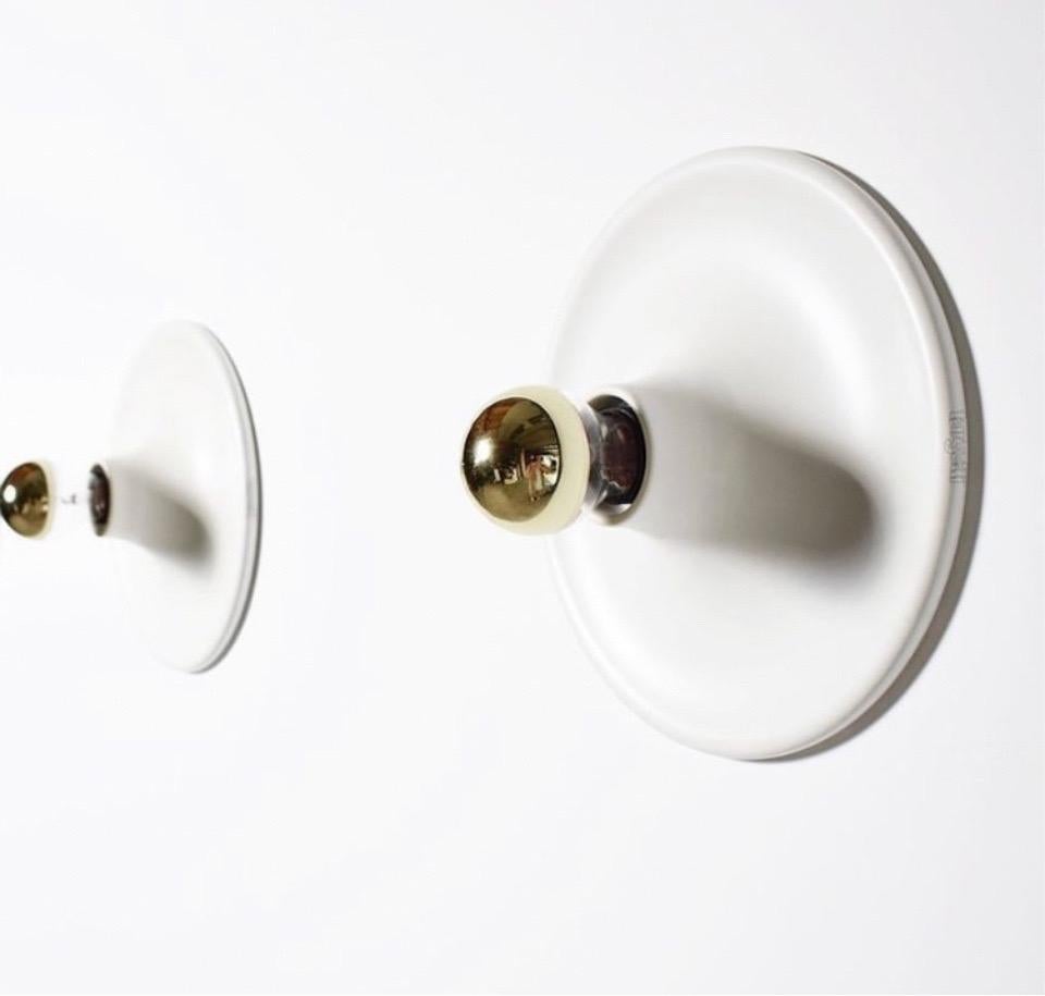 Postmodern Italian White Pair of Wall Sconces by Targetti Sankey, 1980s For Sale 1