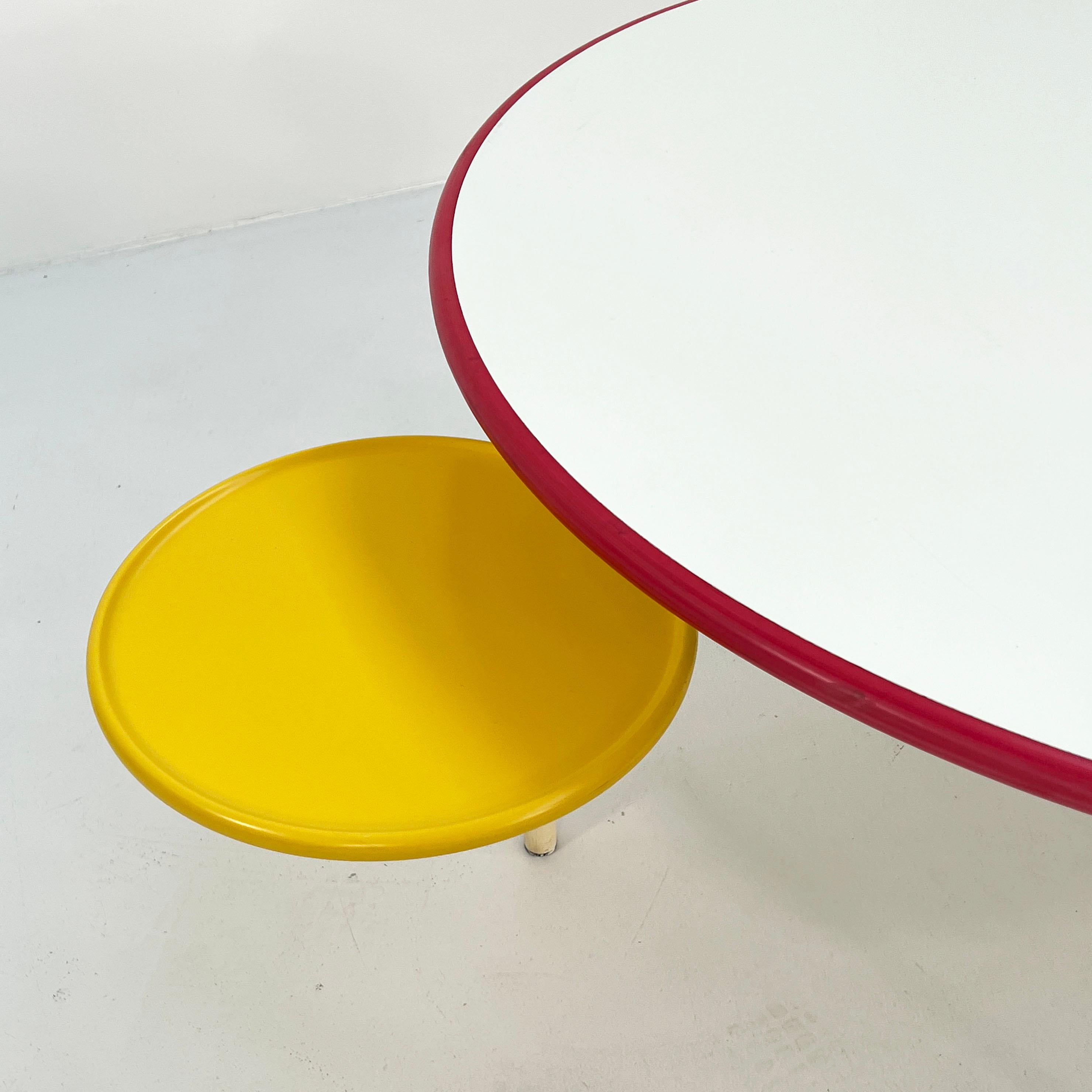Postmodern Kids Table from Poliform, 1980s In Good Condition In Ixelles, Bruxelles