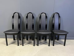 Chaises de salle à manger italiennes postmodernes en bois laqué, années 1980
