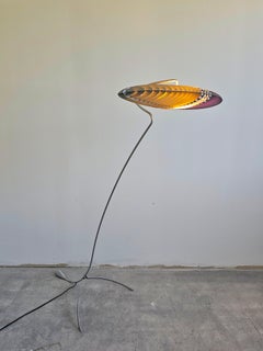 Lampada postmoderna "Titania Terra" disegnata da Alberto Meda e Paolo Rizzatto