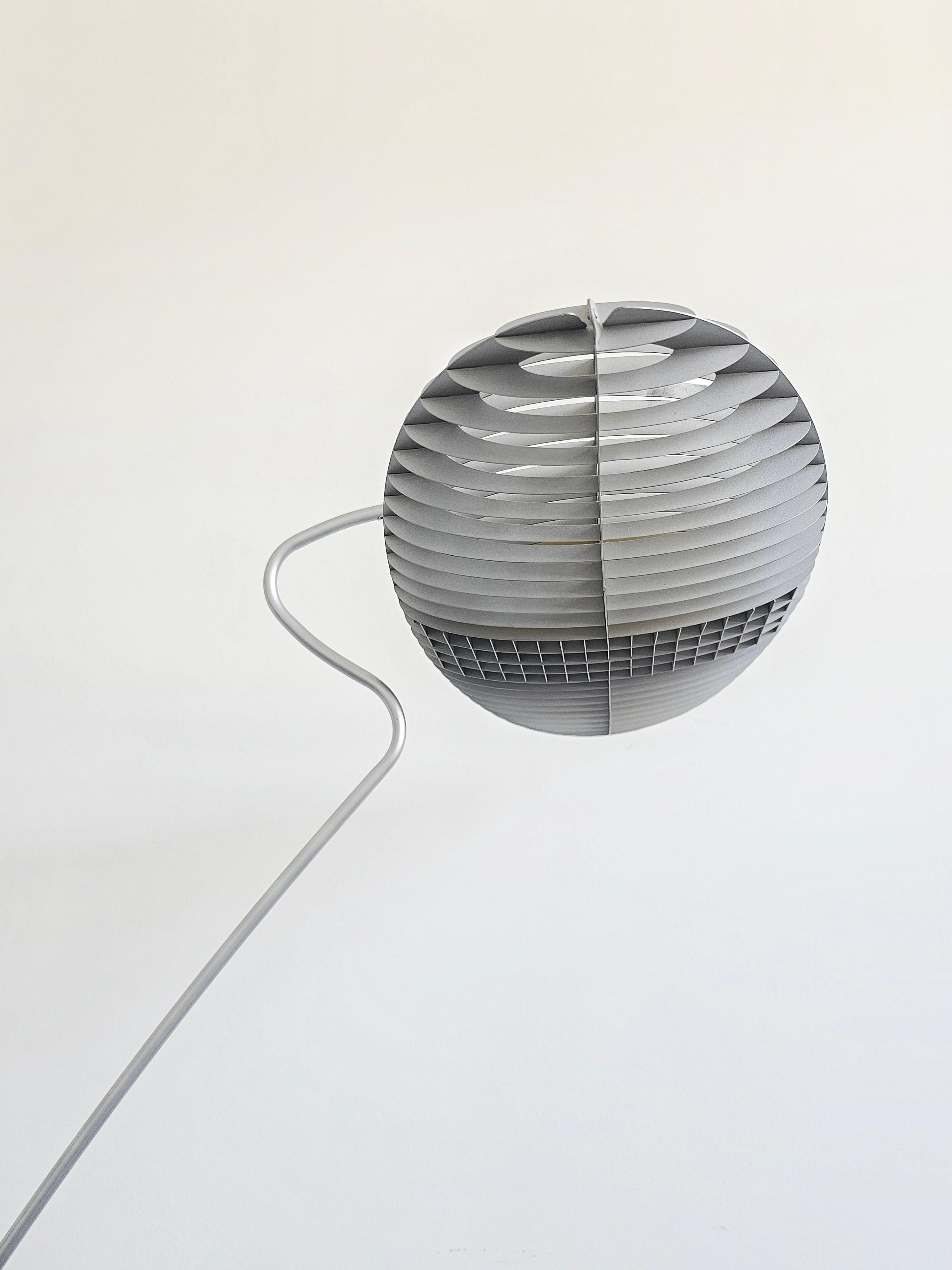 Postmoderne Lampe „Titania Terra“, entworfen von Alberto Meda und Paolo Rizzatto im Angebot 1