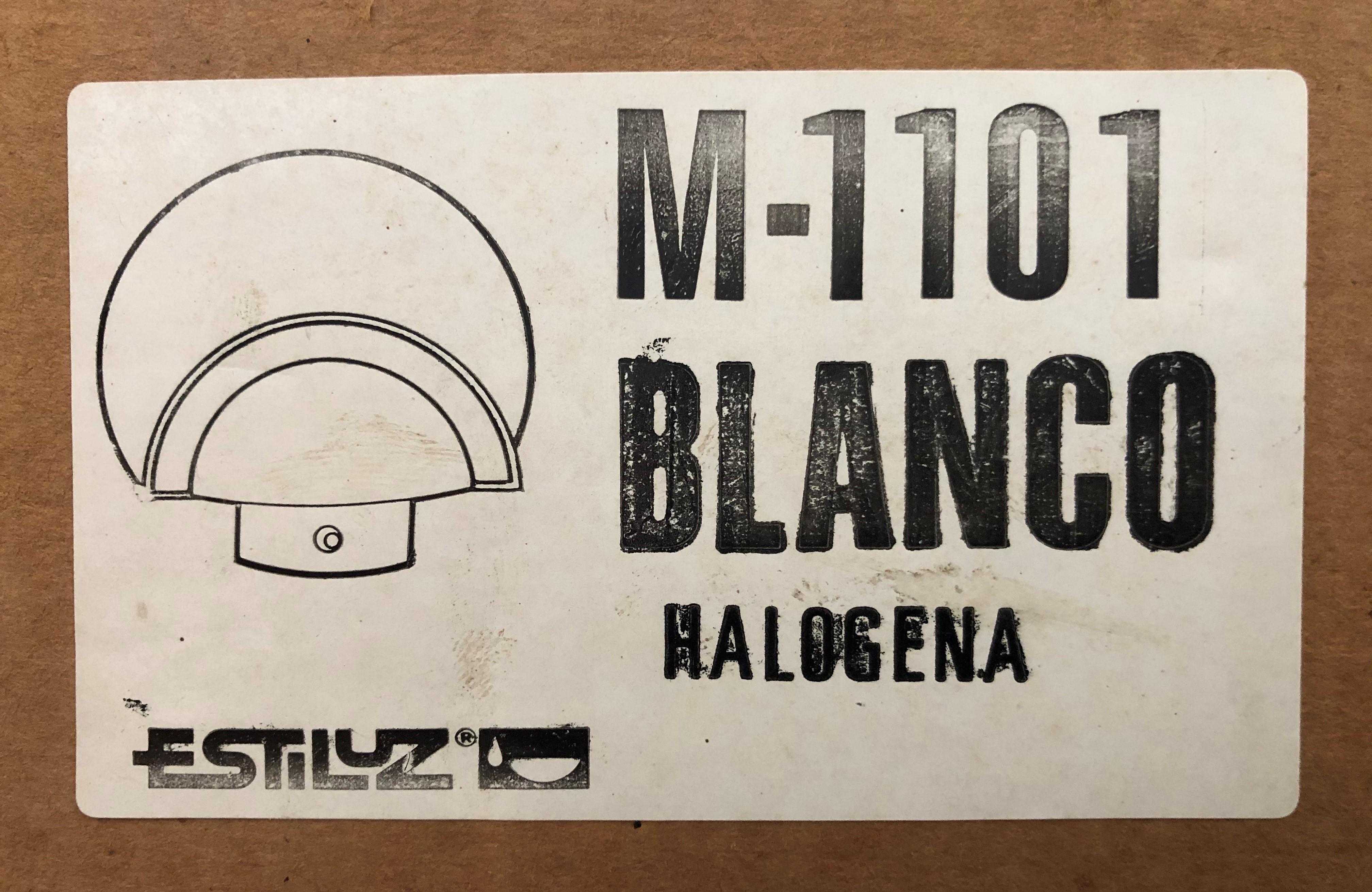 Espagnol Grande lampe de bureau espagnole blanche à gradation postmoderne d' Estiluz, Barcelone, années 1980 en vente