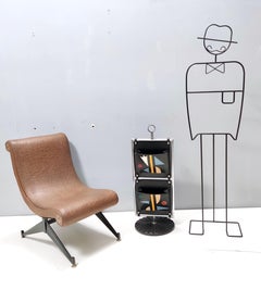 Postmodern Leather and Chrome-Plated Metal Magazine Rack by Salmistraro, Italy