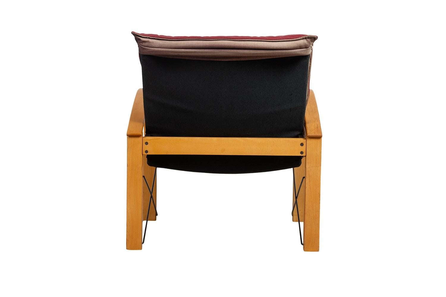 Sillón posmoderno de cuero atribuido a Tord Bjorklund Tapicería en venta