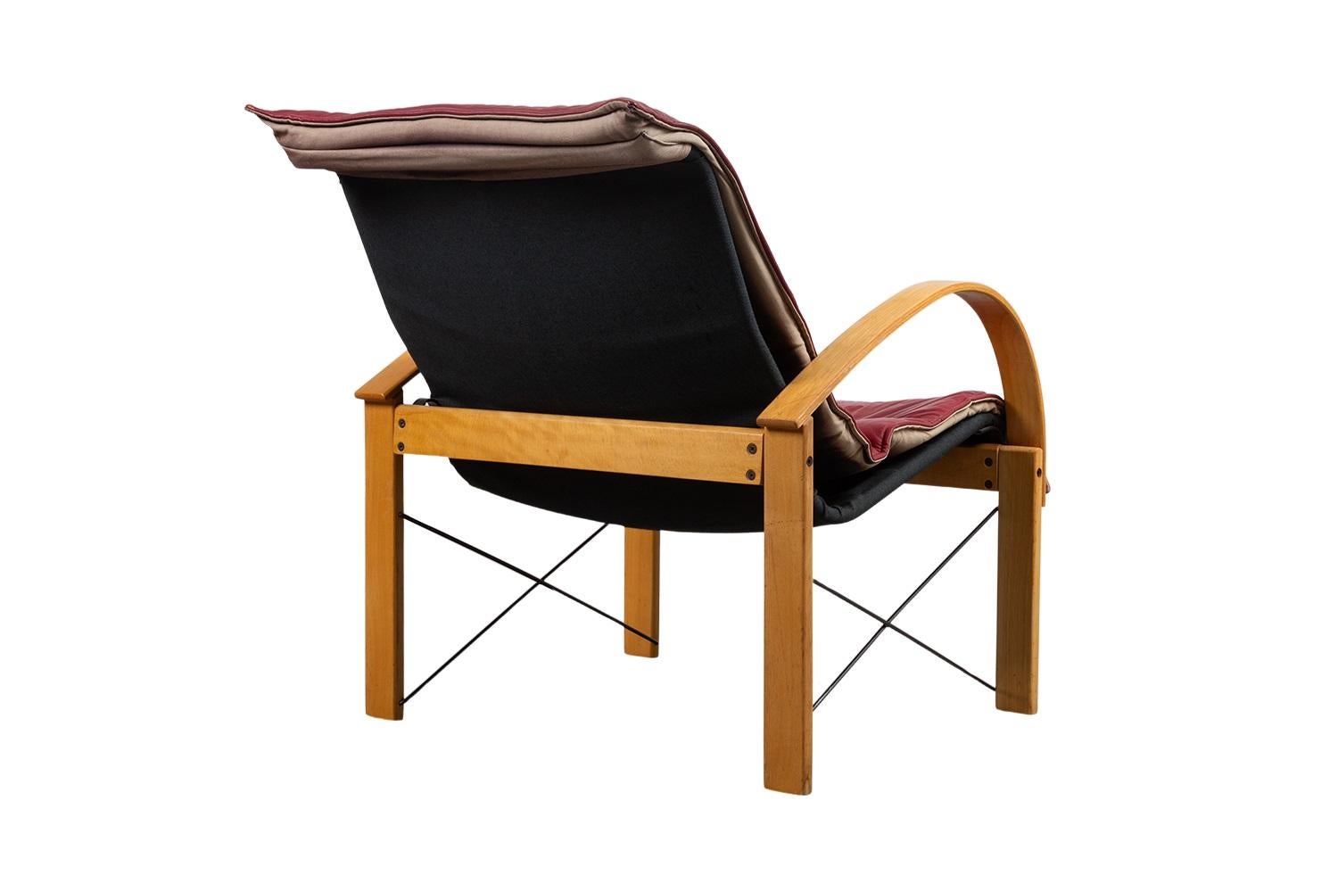 Sillón posmoderno de cuero atribuido a Tord Bjorklund en venta 2