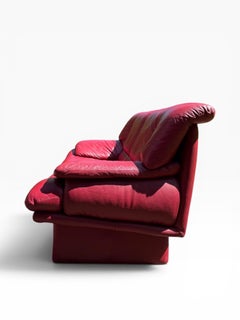 Postmodern Leather Sofa in the style of Nicoletti Salotti Italian 2 Seat Sofa