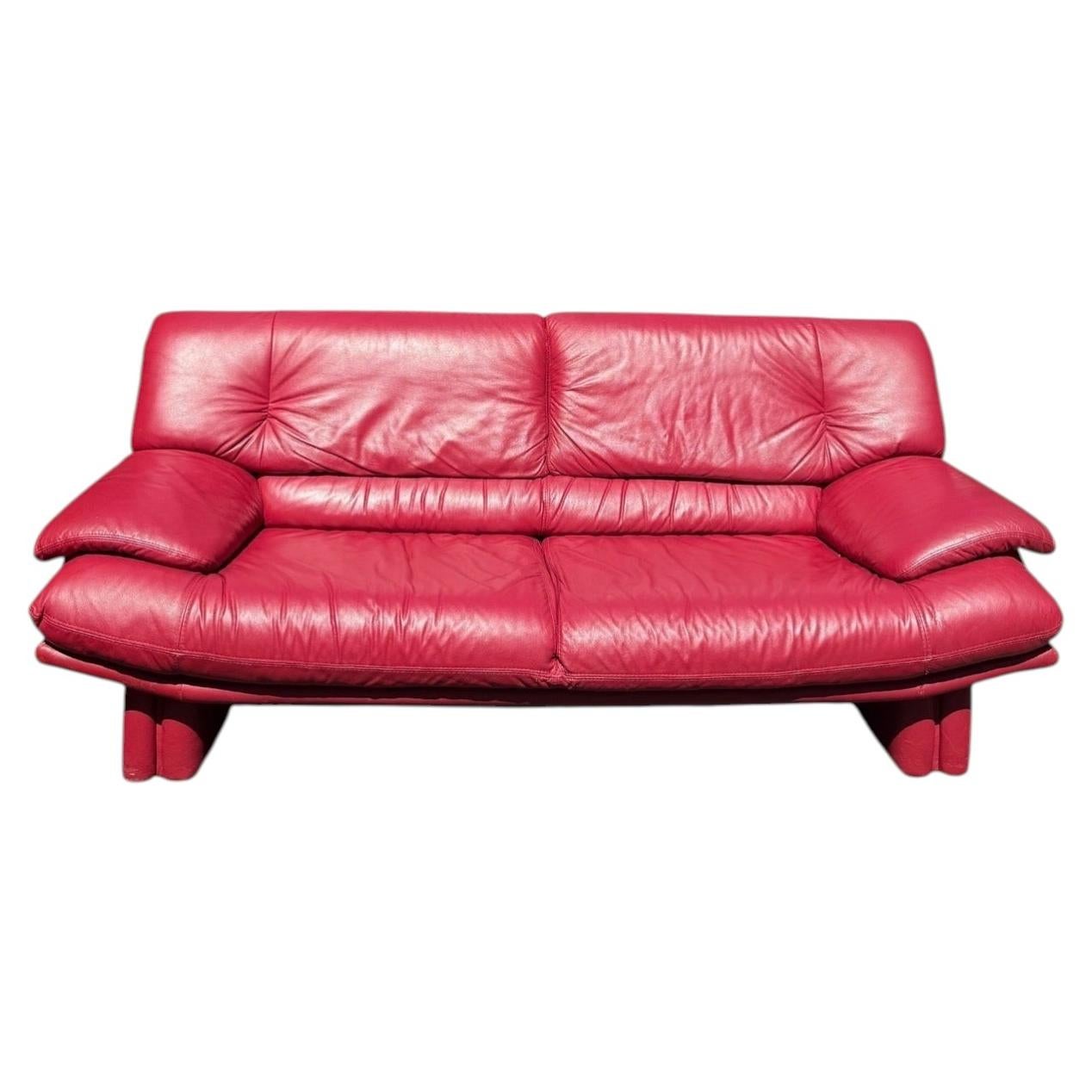 Postmodern Leather Sofa in the style of Nicoletti Salotti Italian 2 Seat Sofa