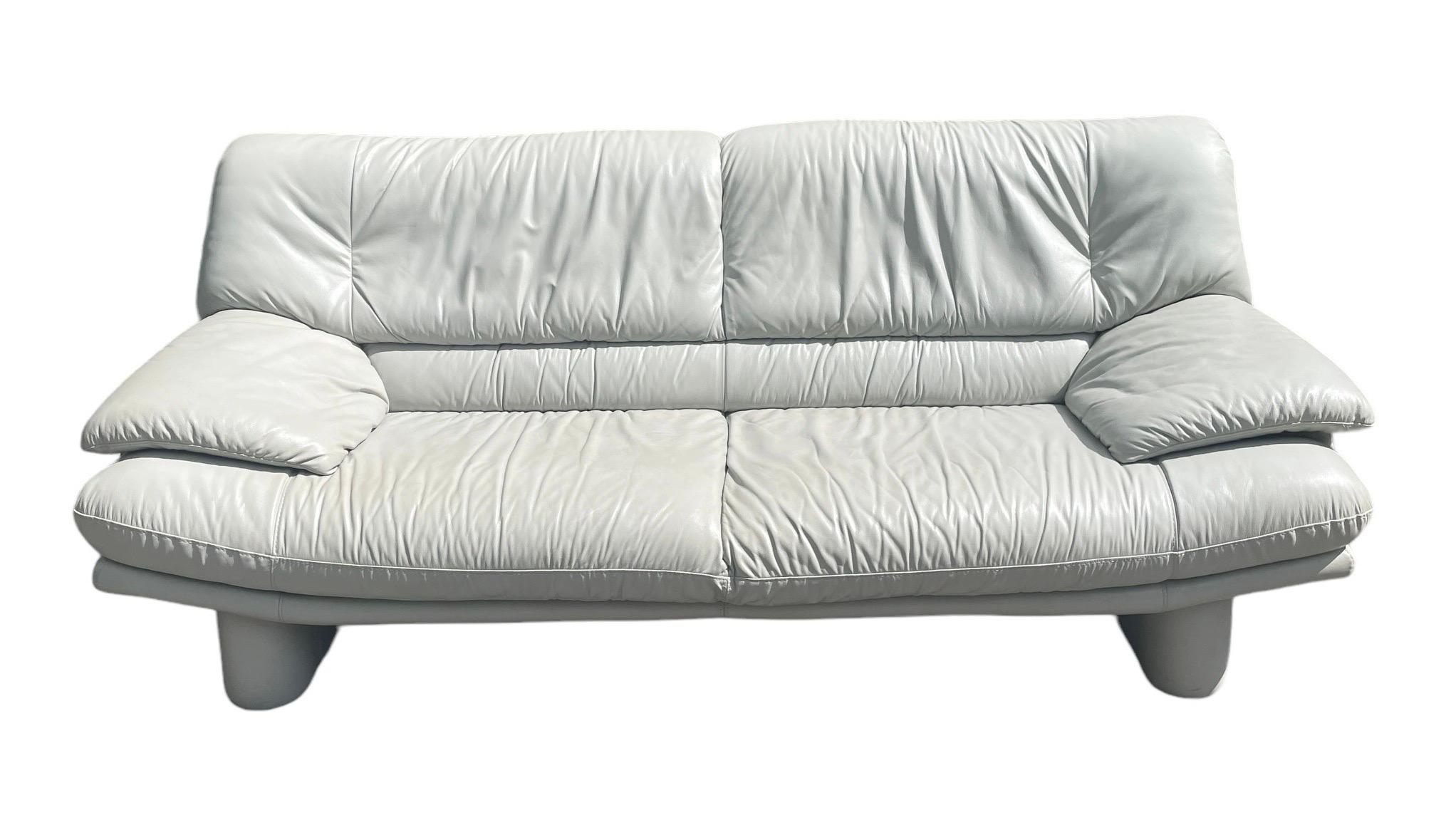 Late 20th Century Postmodern Leather Sofa in the style of Nicoletti Salotti Italian 3 Seat Sofa