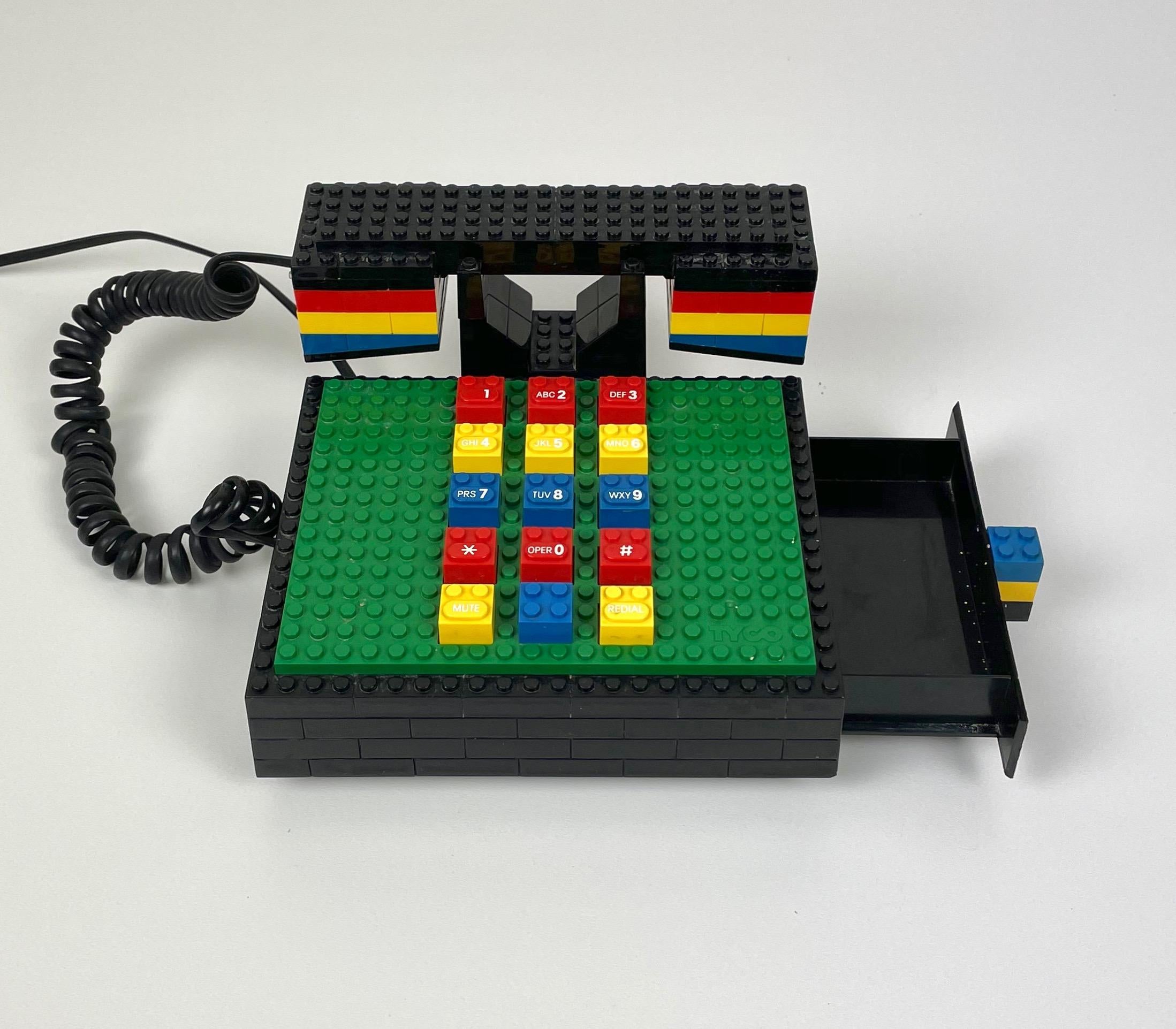 Postmodernes LEGO-Postmodernes Telefon von Tyco im Zustand „Gut“ im Angebot in Rome, IT