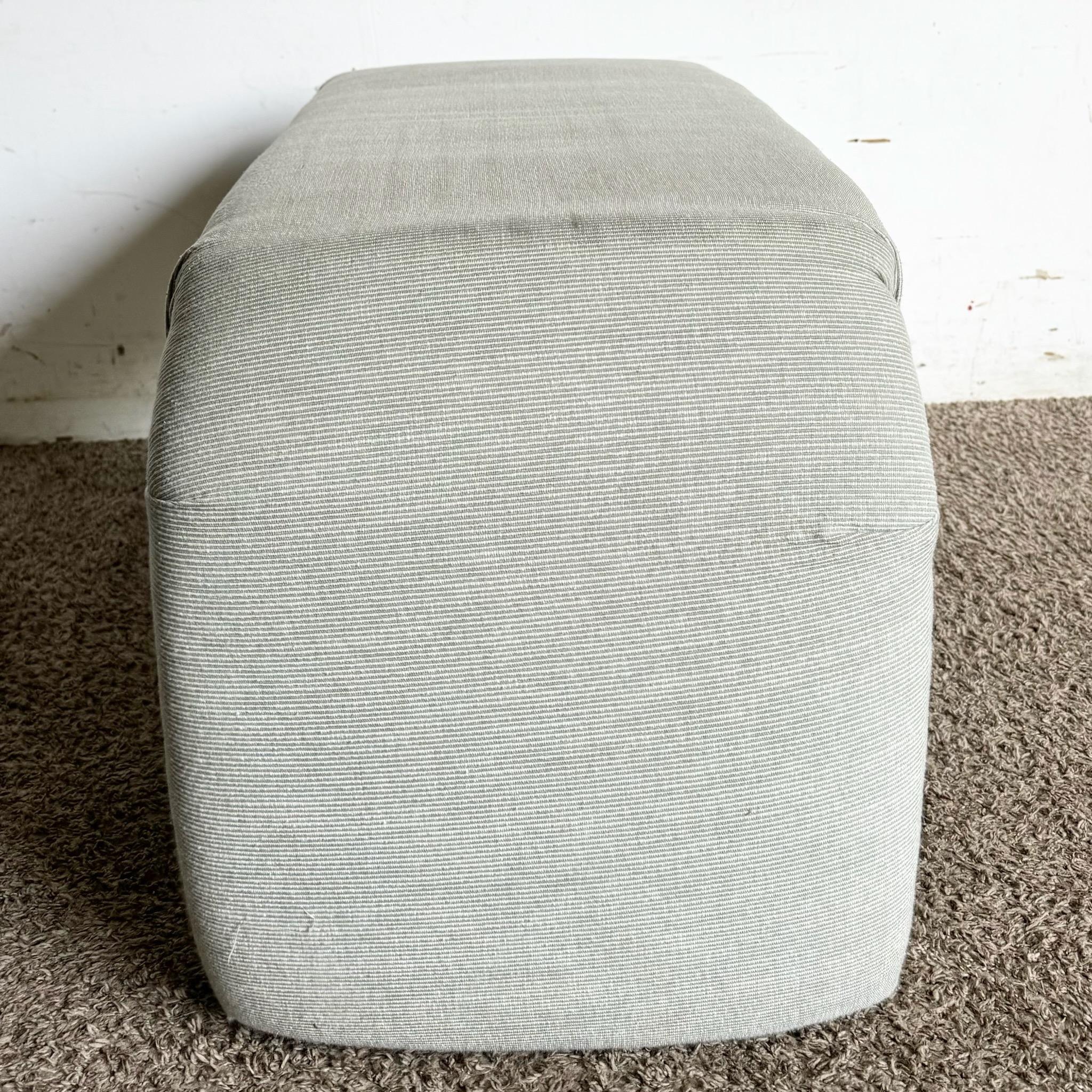 Fin du 20e siècle Banc postmoderne bleu clair et blanc en vente