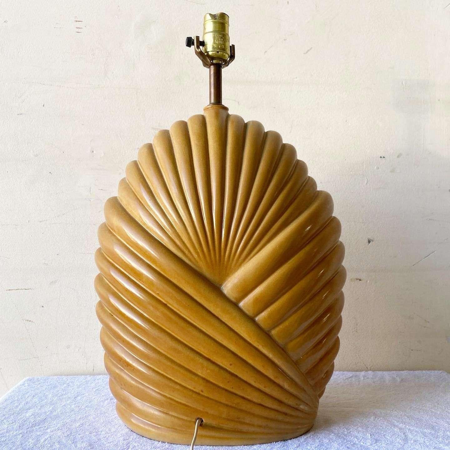 American Postmodern Light Brown Ceramic Scalloped Table Lamp For Sale