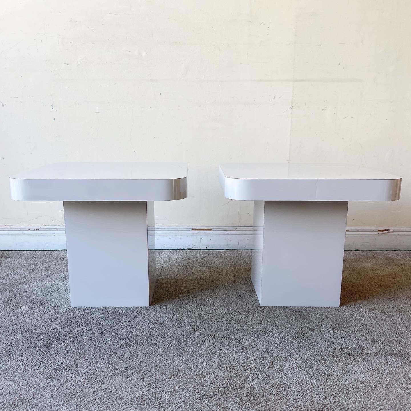 Late 20th Century Postmodern Light Gray Lacquer Laminate Mushroom Side Tables - a Pair For Sale