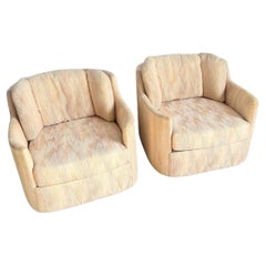 Sedie da salotto scolpite rosa chiaro postmoderne di Carson
s - Una coppia