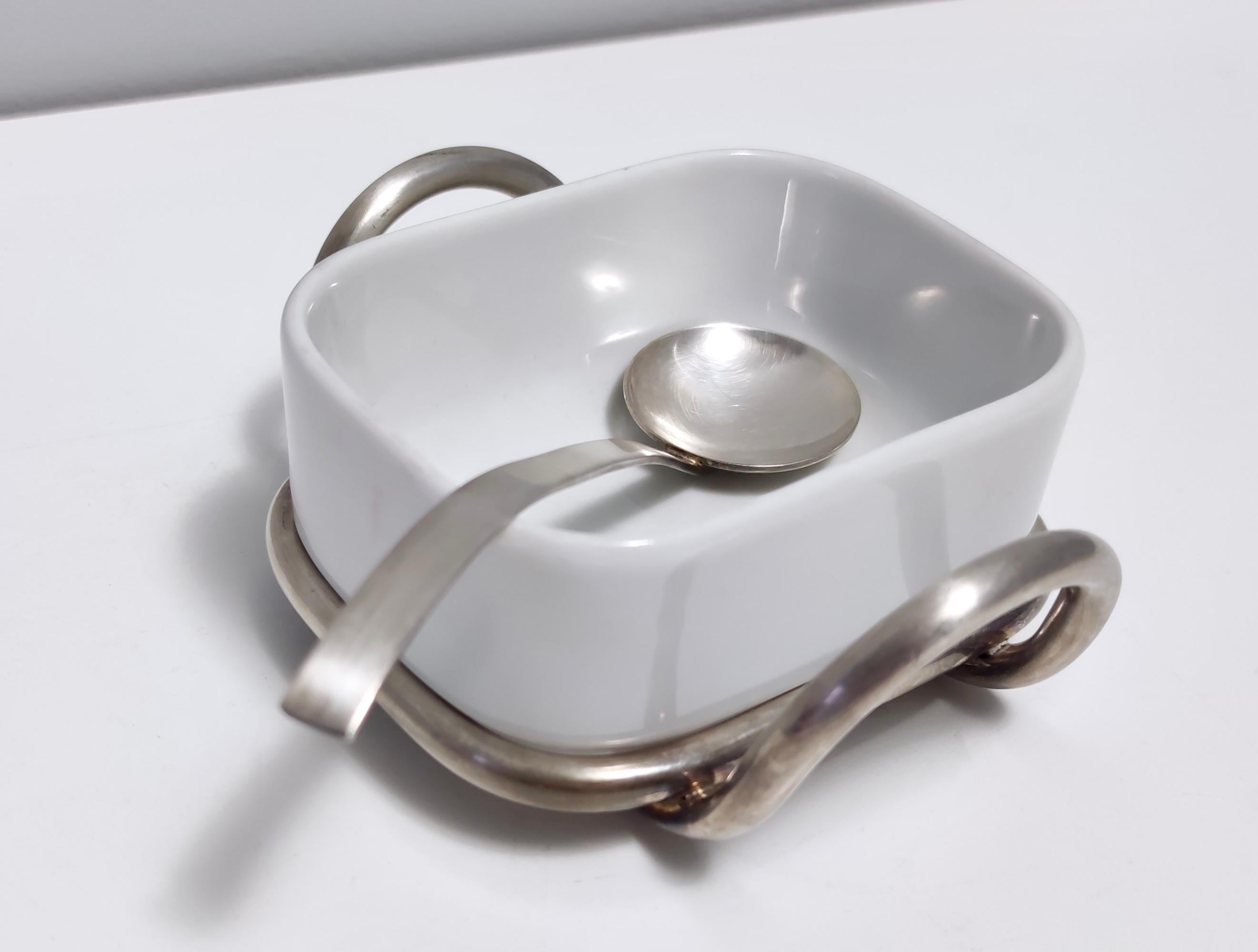 Postmodern Lino Sabattini Silver-Plated and Ceramic Cheese Bowl with Spoon In Excellent Condition In Bresso, Lombardy