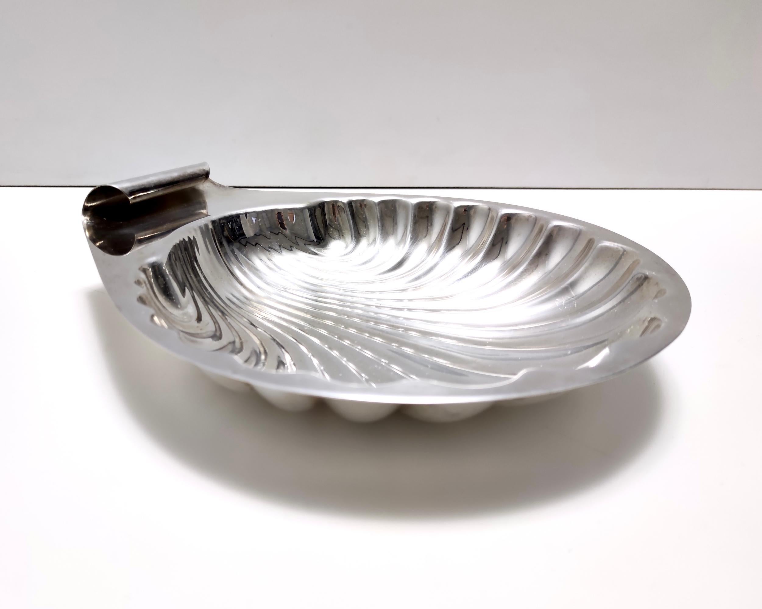 Etched Postmodern Lino Sabattini Silver-Plated Brass Shell Vide-Poche, Italy For Sale
