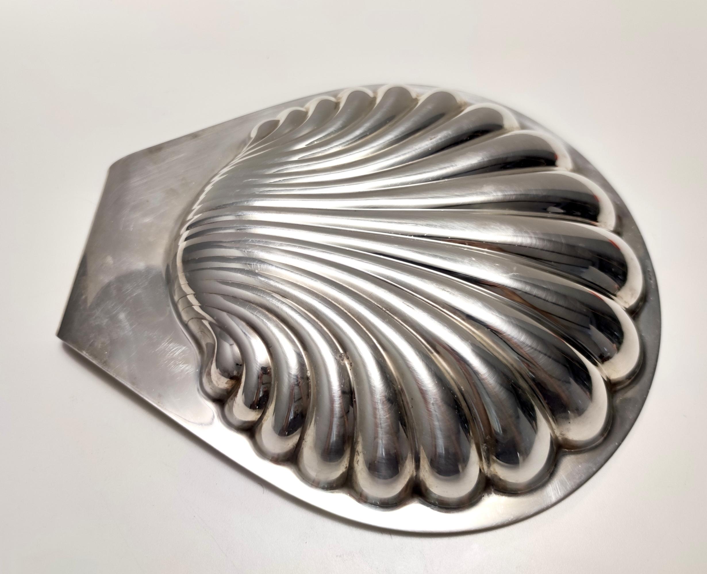 Silver Plate Postmodern Lino Sabattini Silver-Plated Brass Shell Vide-Poche, Italy For Sale