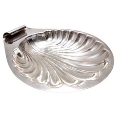 Postmodern Lino Sabattini Silver-Plated Brass Shell Vide-Poche, Italy