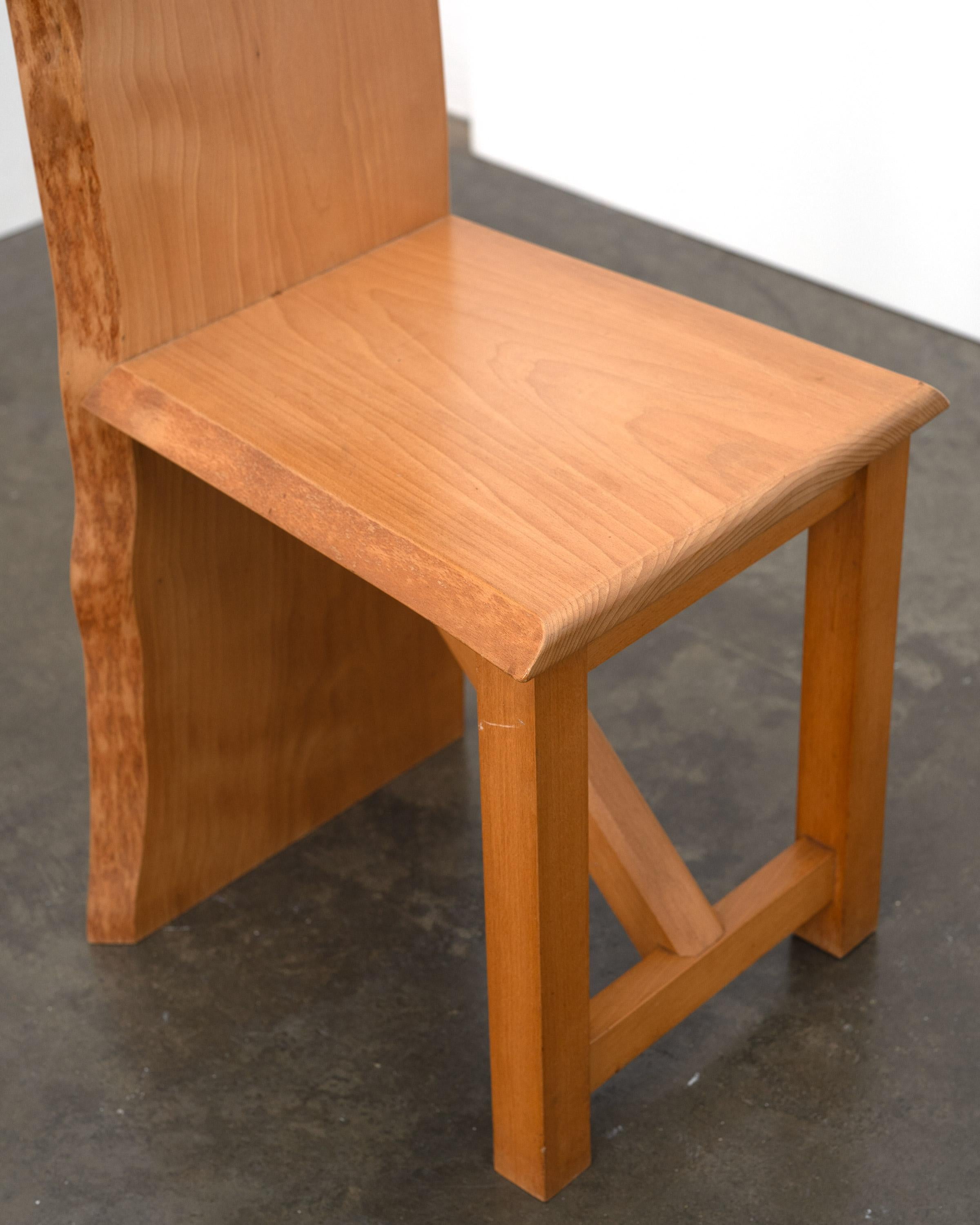 Postmoderner Live-Edge-Stuhl mit hoher Rückenlehne, ca. 1990 (Holz) im Angebot