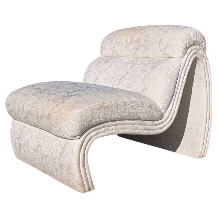 Postmodern Lounge Chair, Curve Accent, Sculptural, Fabric, USA, c. 1980s en vente