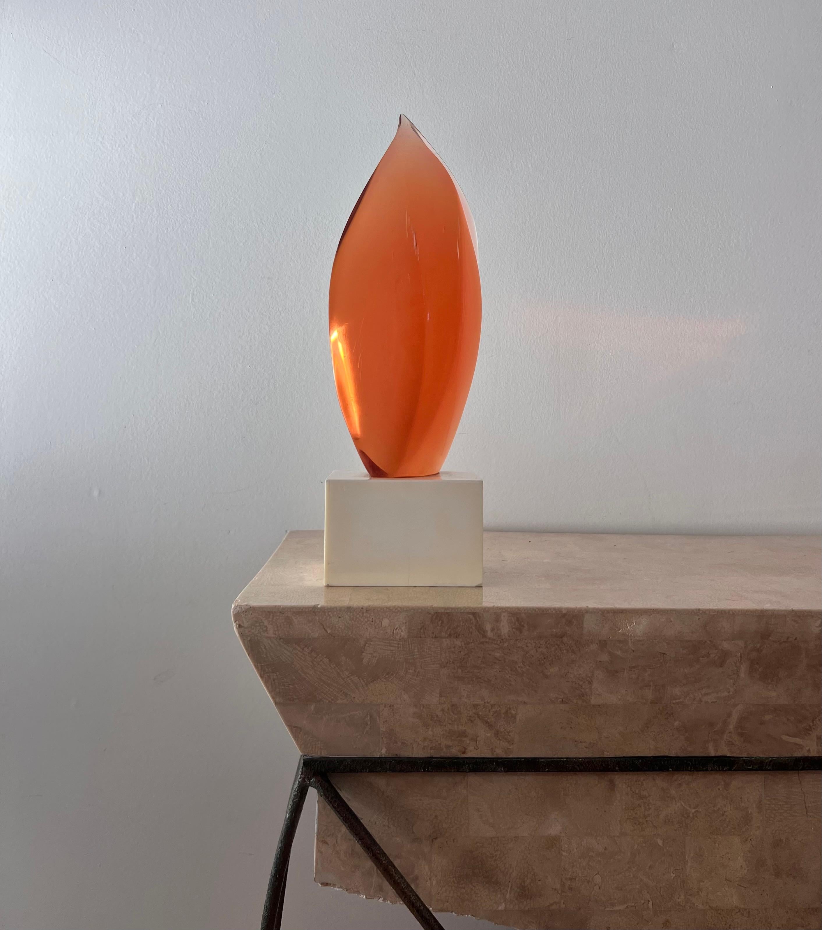 Postmodern lucite amber flame sculpture, 1983 In Good Condition For Sale In View Park, CA