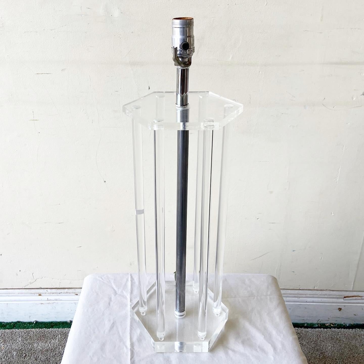 Postmodern Lucite Bars Table Lamp In Good Condition For Sale In Delray Beach, FL