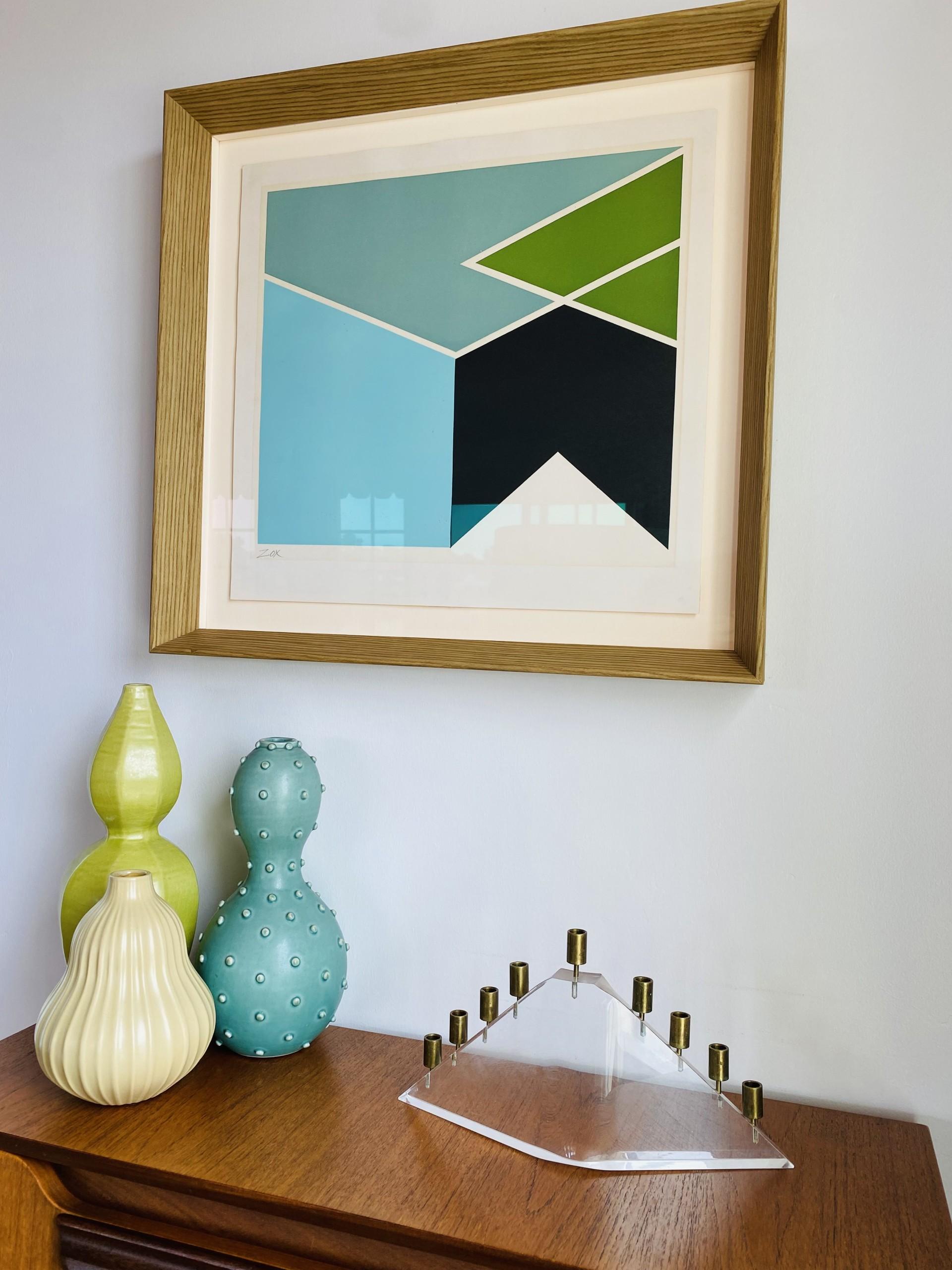 Menorah postmoderne en lucite en vente 1