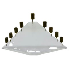 Menorah postmoderna in lucite