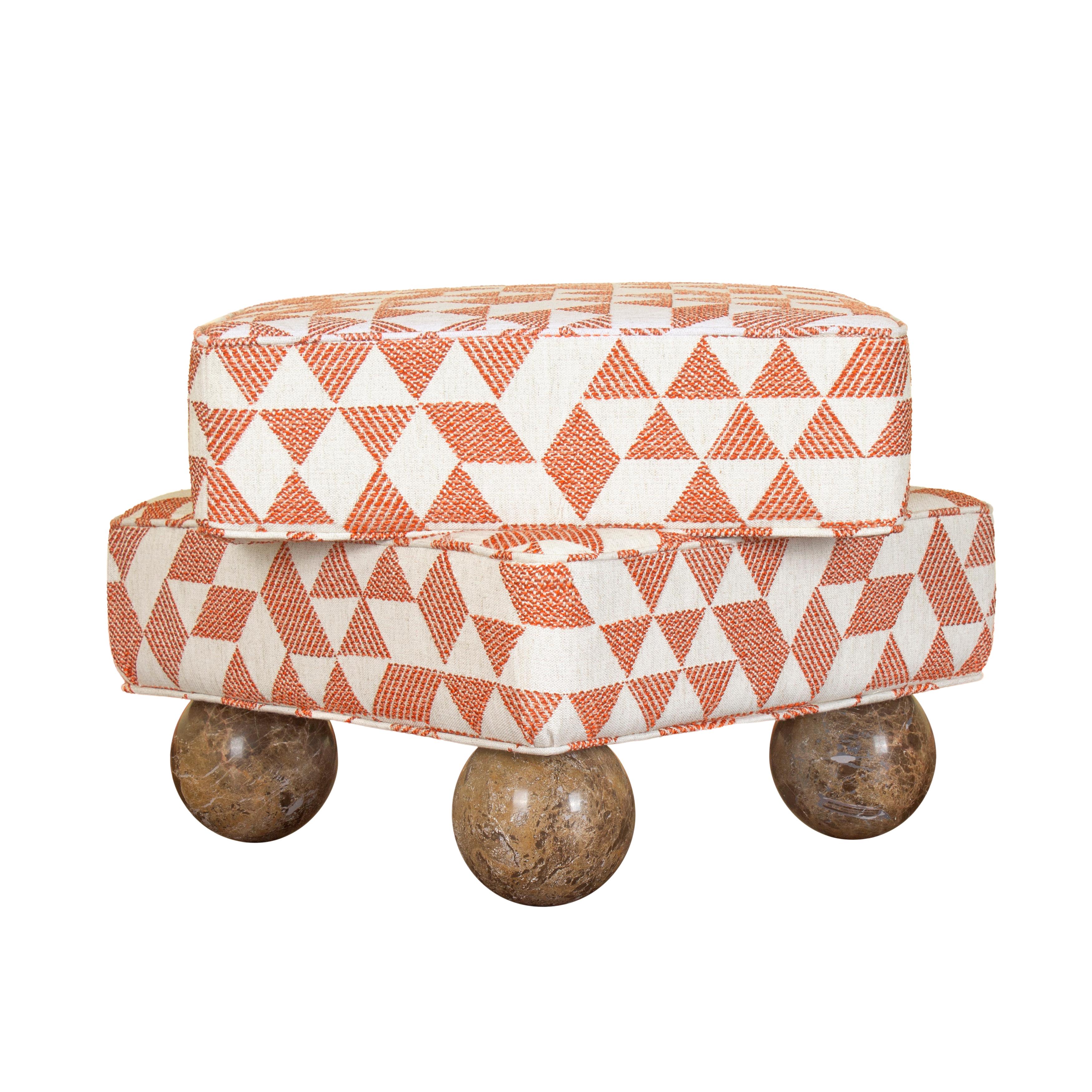 Postmoderner Hocker Madonna Lackiertes Holz Leinenstoff Made in Portugal von Malabar im Angebot 9