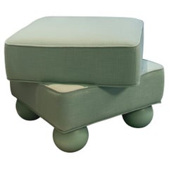 Sgabello postmoderno Madonna Legno laccato Tessuto lino Made in Portugal by Malabar