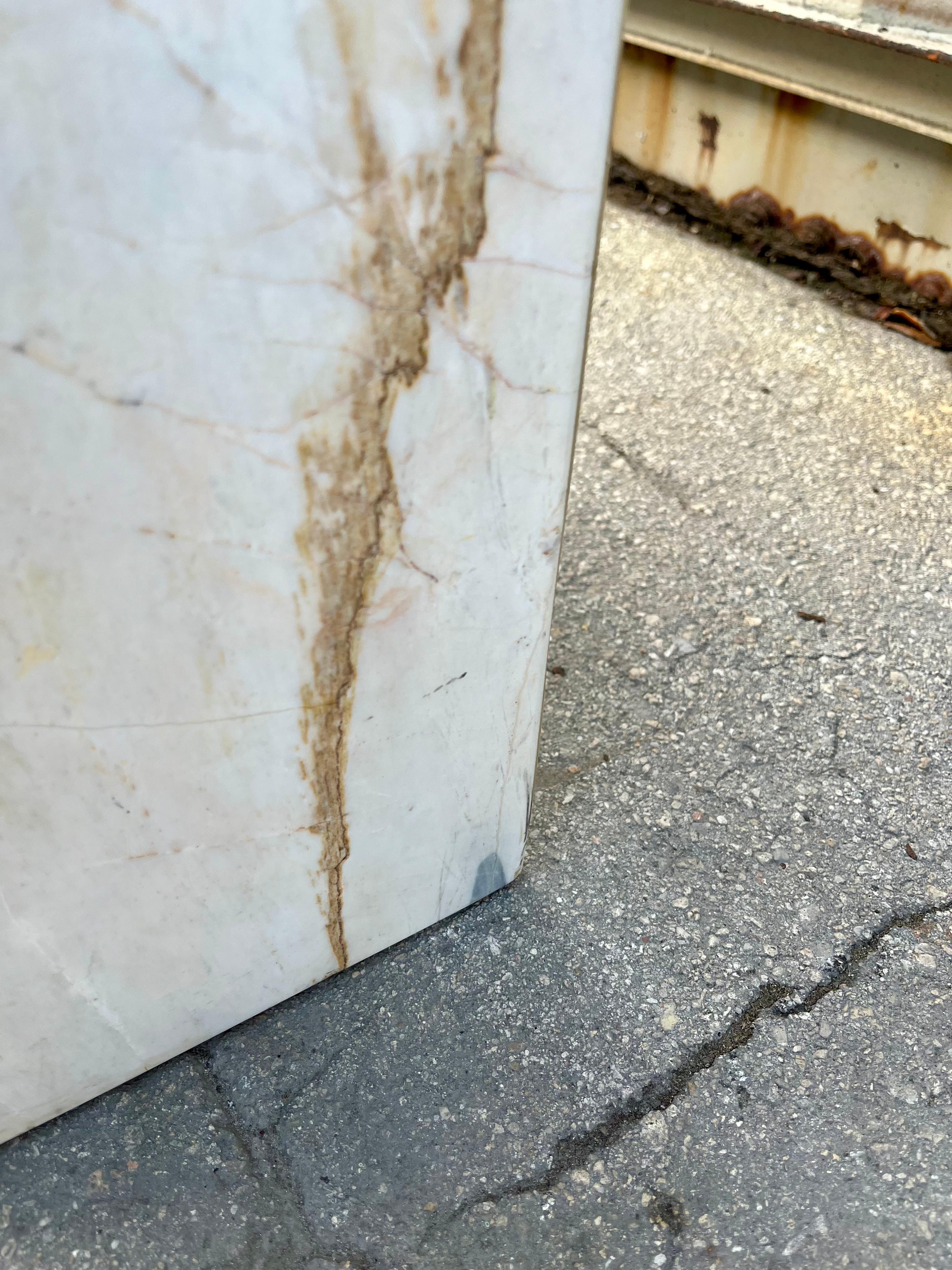 Postmodern Marble and Brass Console Table in the Artedi Style. Circa 1980s For Sale 7