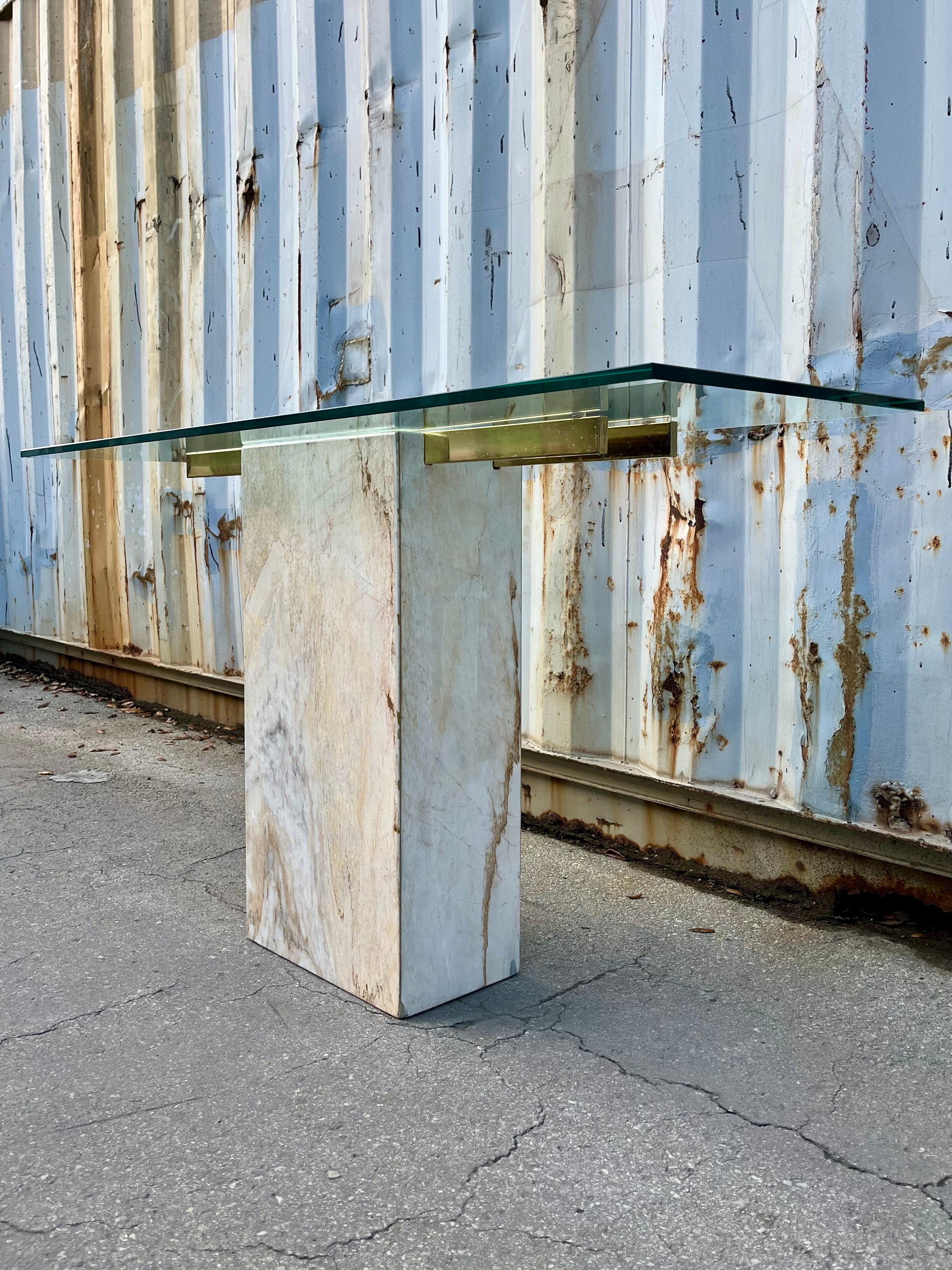 Postmodern Marble and Brass Console Table in the Artedi Style. Circa 1980s For Sale 4