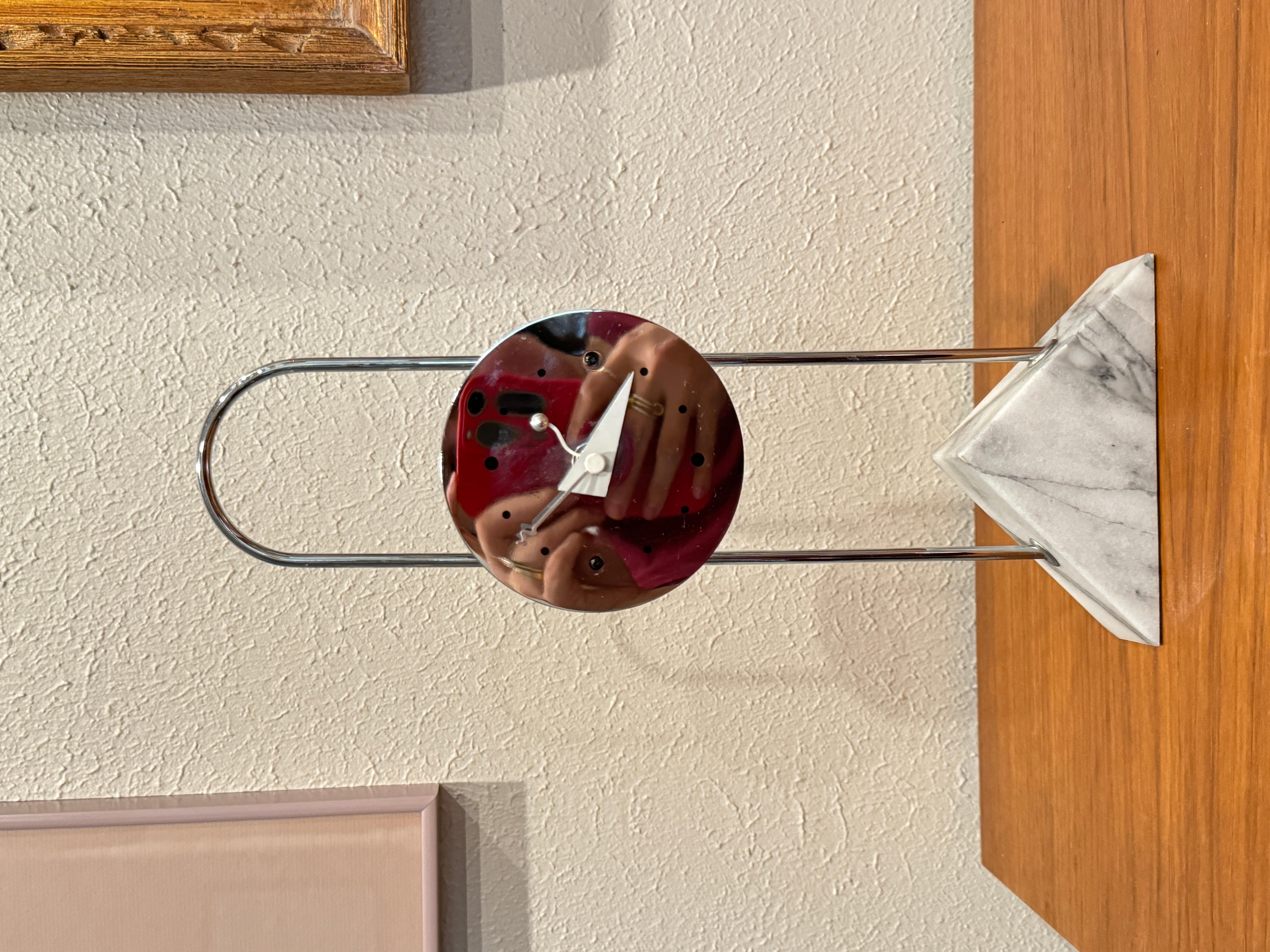 Late 20th Century Postmodern marble and chrome Moderntime table clock by Canetti. Circa 1988 For Sale
