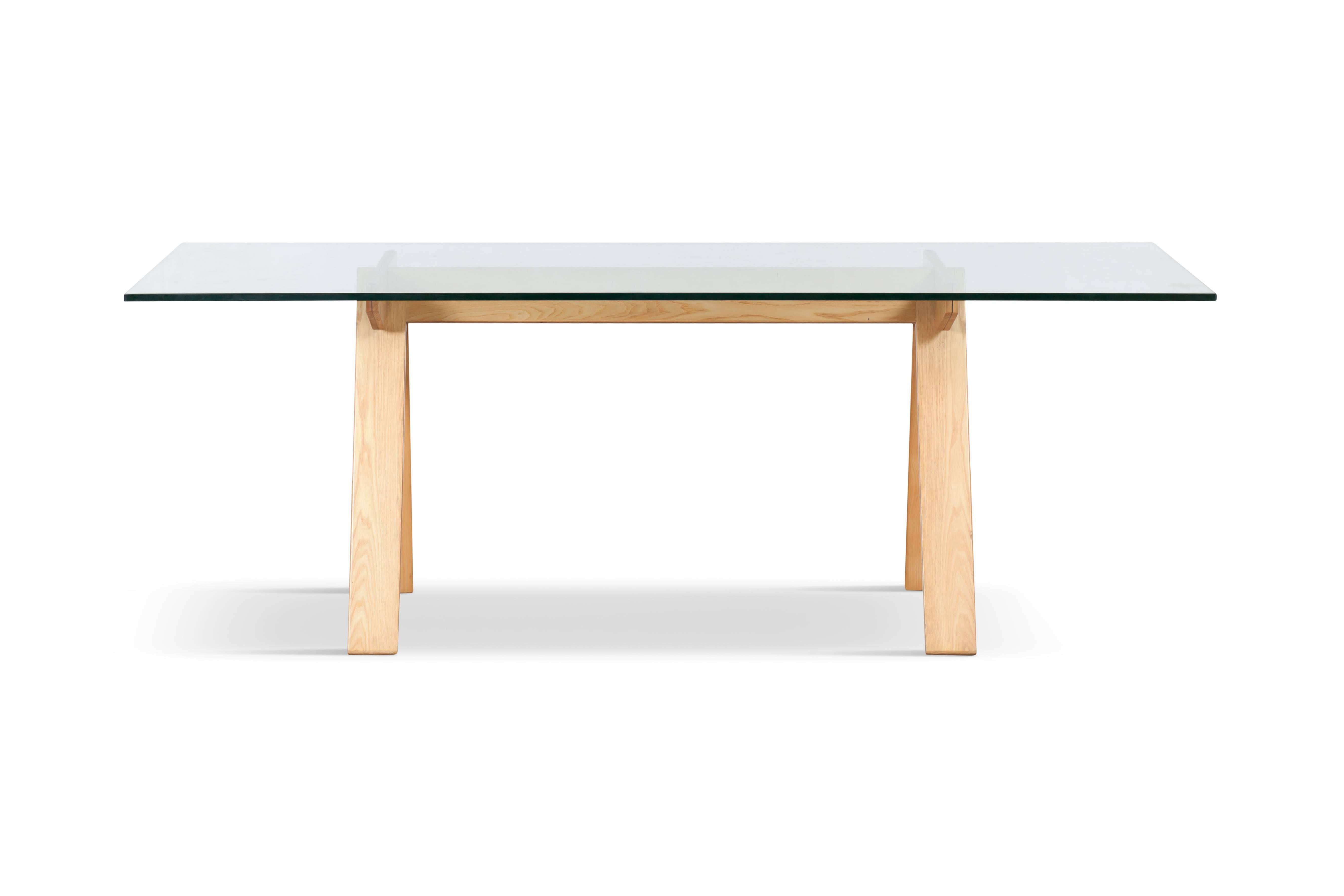 Gigi Sabadin dining table, Emme Italy, 1970s, beechwood 

The table show smart architectural lines and well-considered use of materials, which are clearly visible in the little details.
    

  