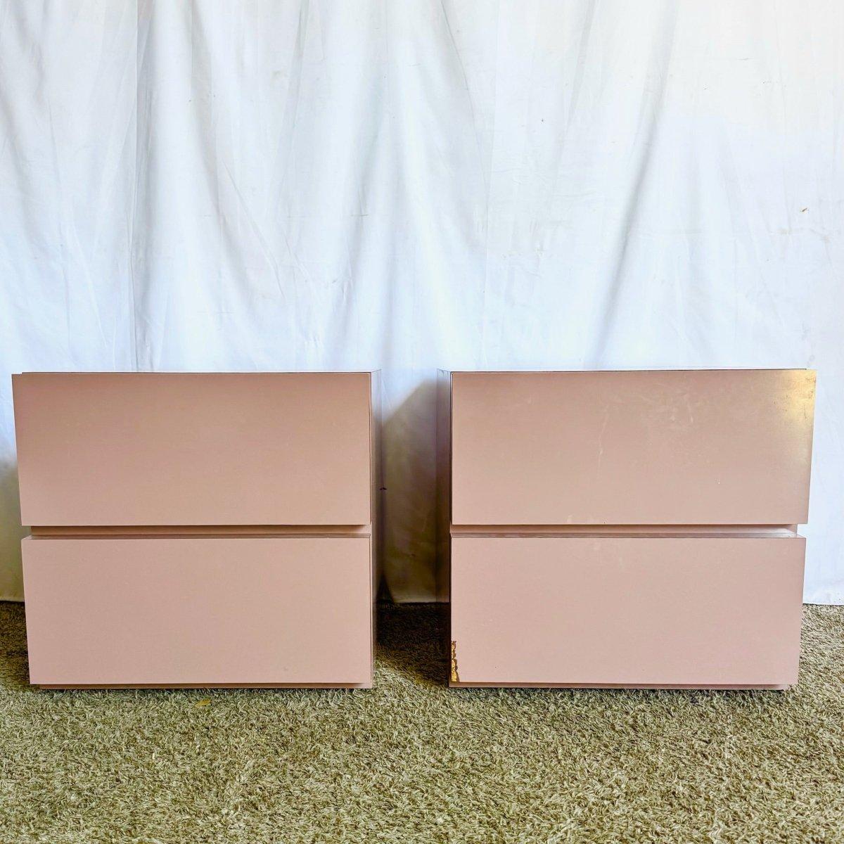 Postmodern Mauve Lacquer Laminate Block Nightstands/Side Tables - A Pair In Good Condition For Sale In Delray Beach, FL