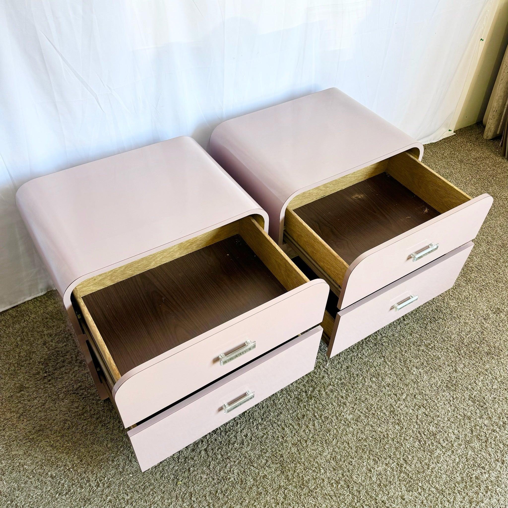 Bois Postmodern Mauve Laminate Waterfall Nightstands With Lucite Handles - A Pair en vente