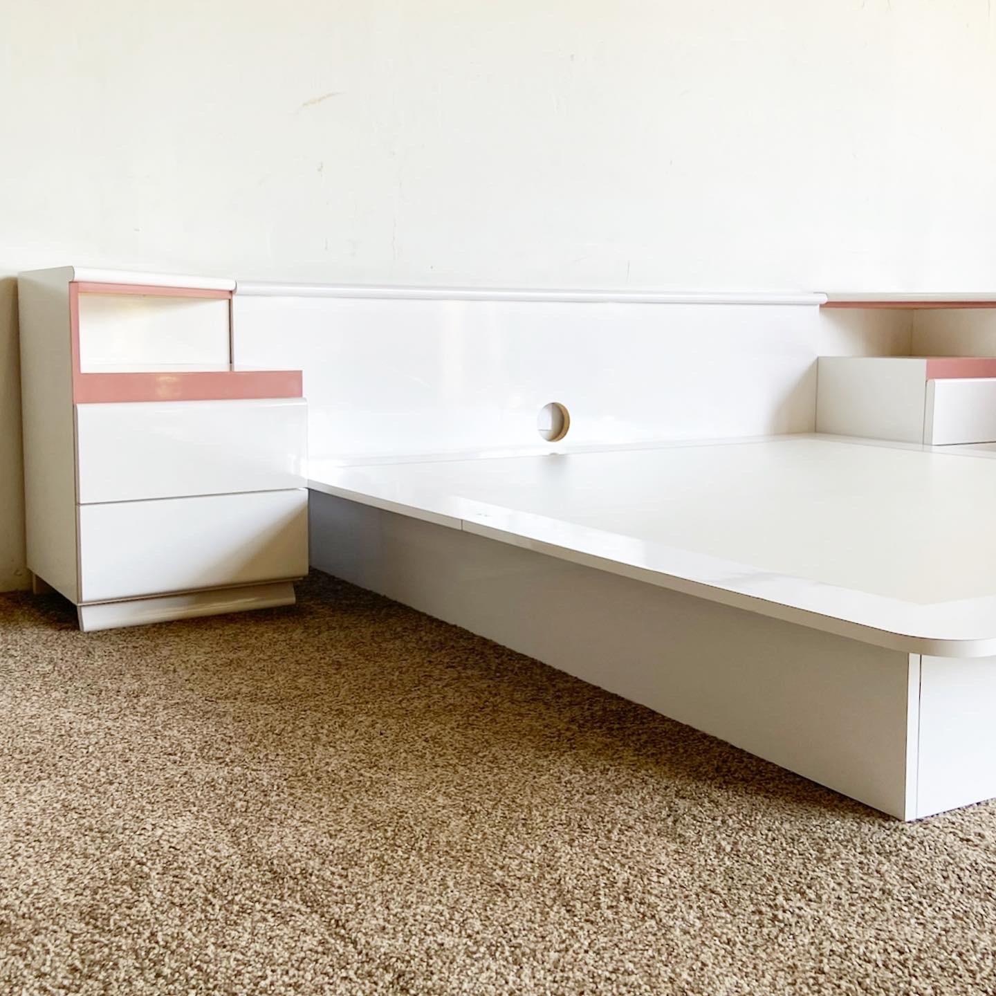 Post-Modern Postmodern Mauve Pink and White Lacquer Laminate Platform Bed Set