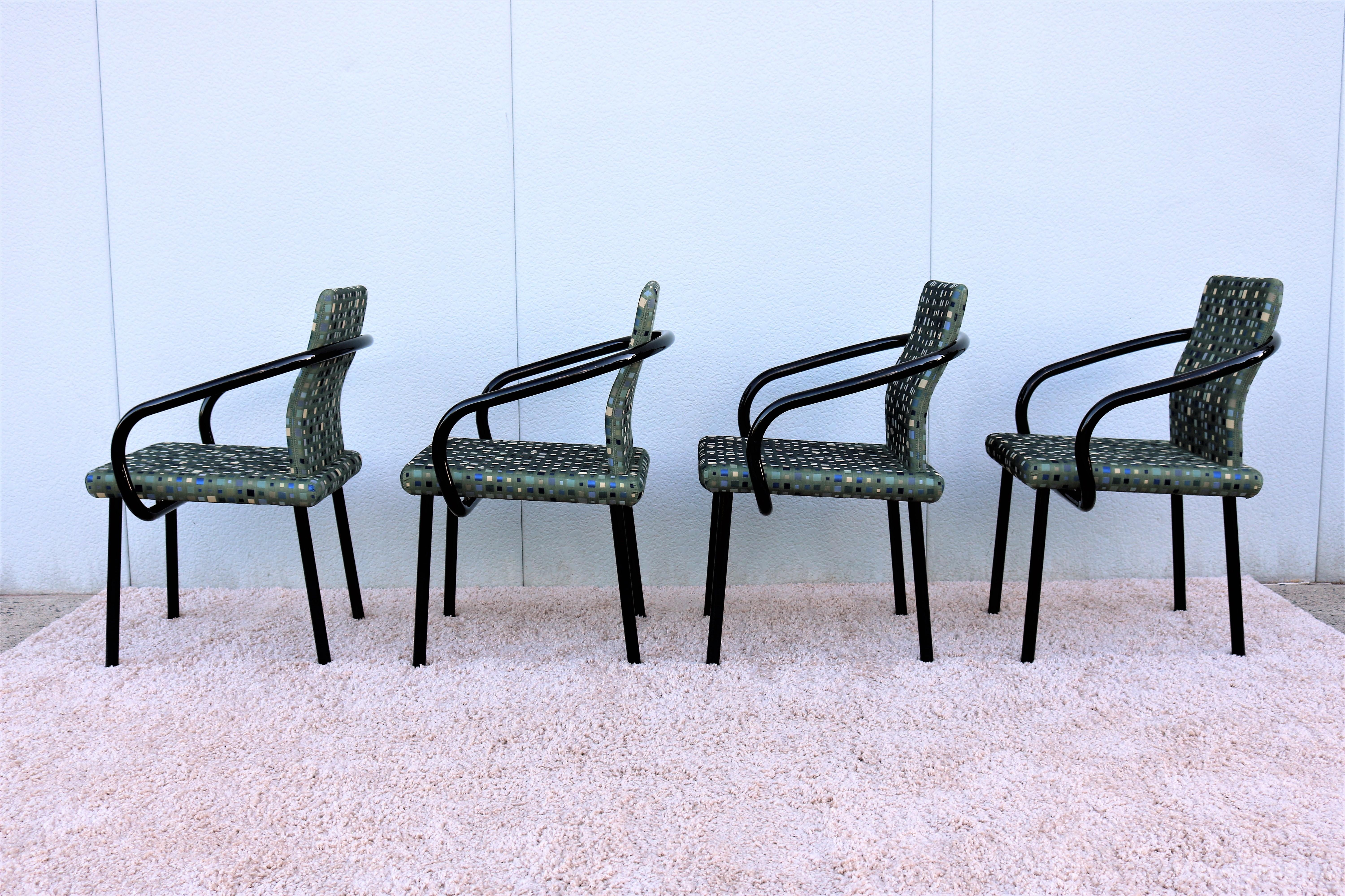 Postmodern Memphis 1986 Ettore Sottsass for Knoll Mandarin Chairs, Set of 4 In Excellent Condition In Secaucus, NJ