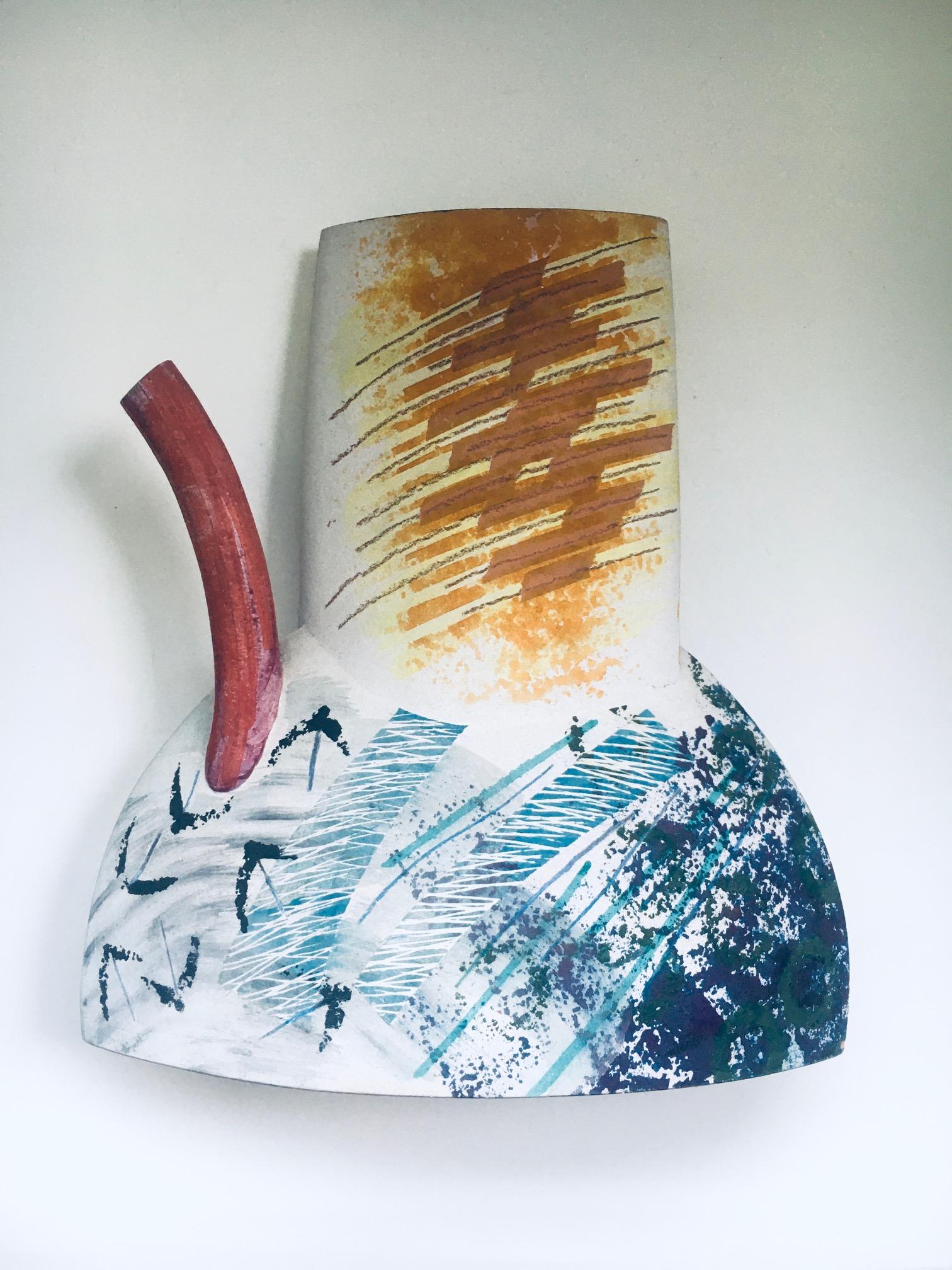 Vaso decanter in ceramica postmoderna di Memphis Design, firmato TL in vendita 6