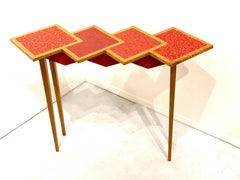 Table d'entrée postmoderne de l'ère Memphis peinte à la main en zigzag