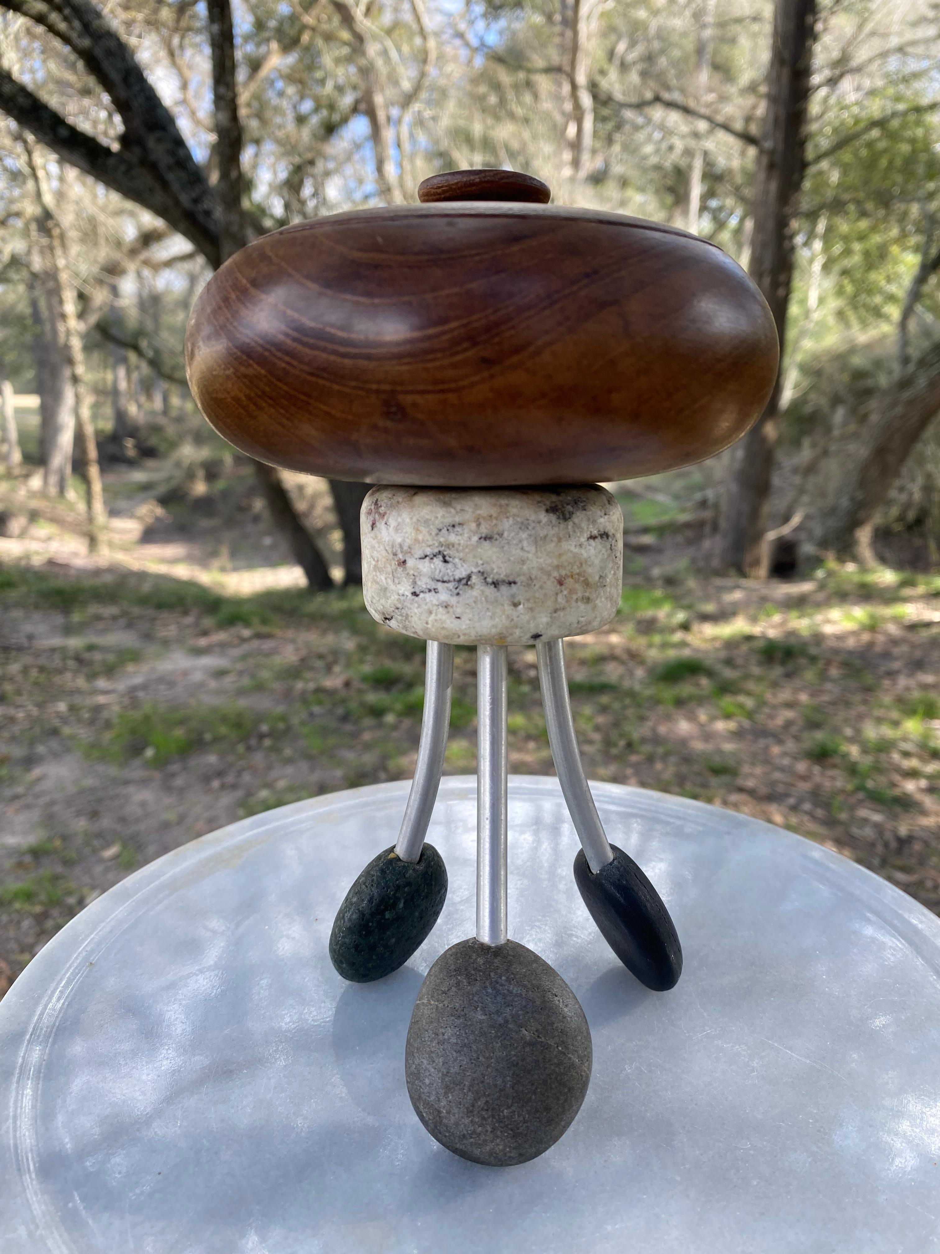 Soporte de granito postmoderno inspirado en Memphis y caja con tapa de teca artesanal Tallado a mano en venta