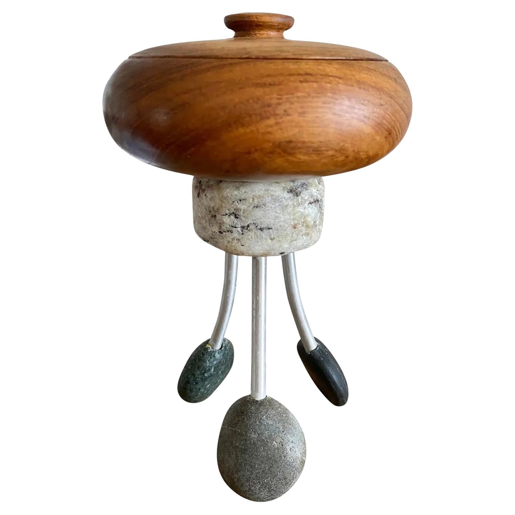 Soporte de granito postmoderno inspirado en Memphis y caja con tapa de teca artesanal