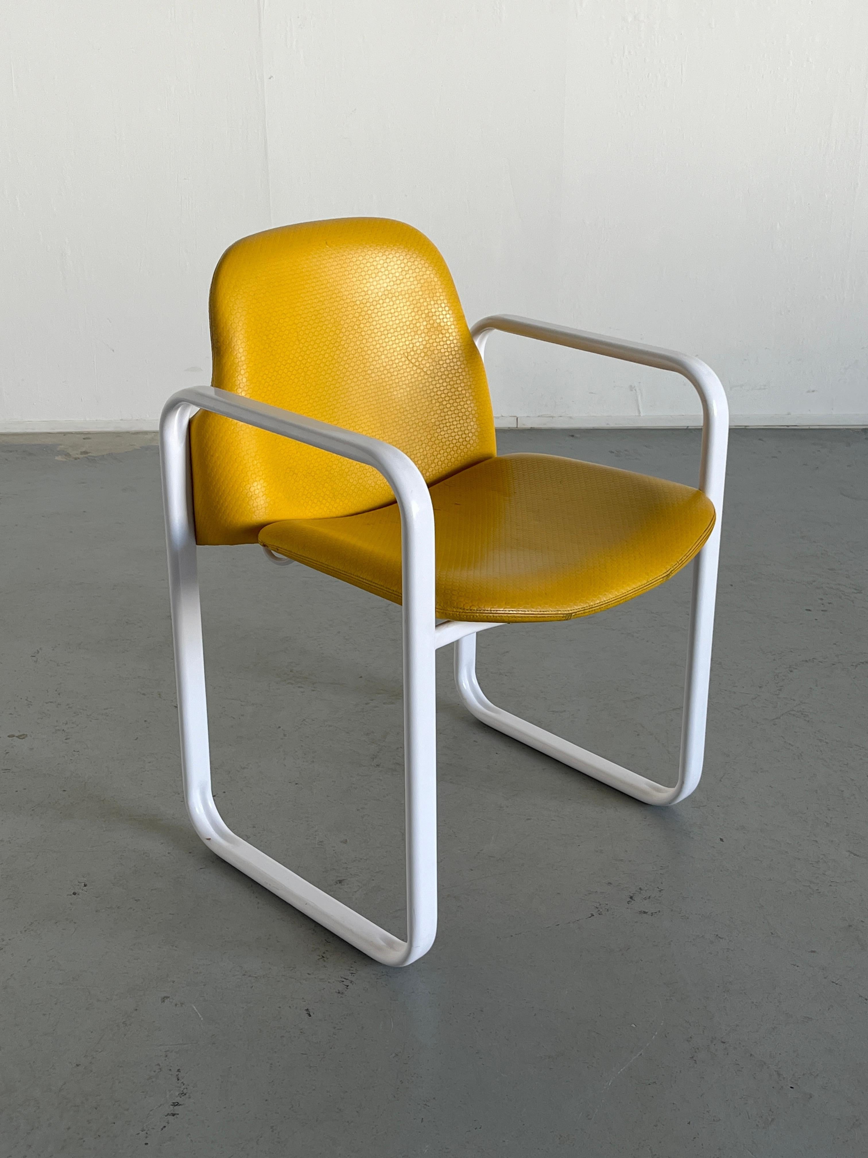 Post-Modern Postmodern Memphis Style Armchair by Thema Italy, 1980s