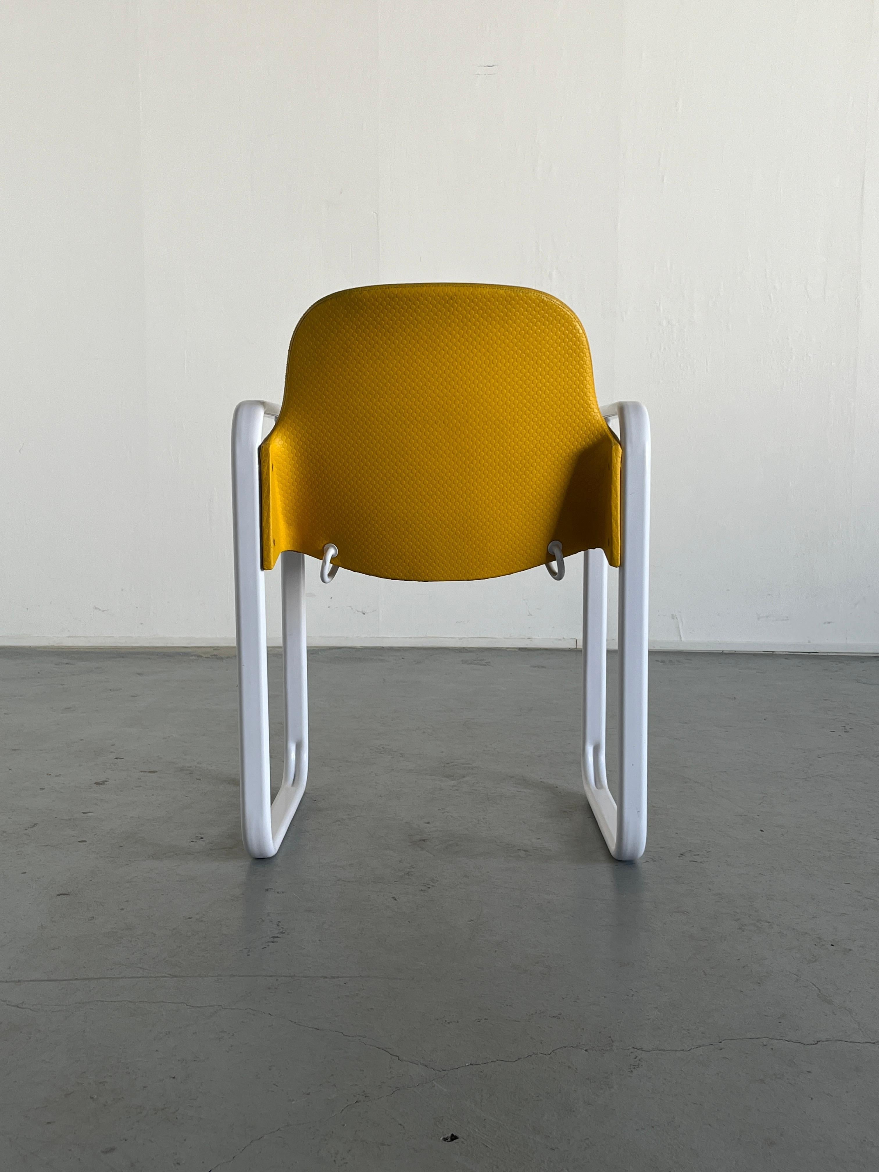 Postmodern Memphis Style Armchair by Thema Italy, 1980s In Good Condition In Zagreb, HR