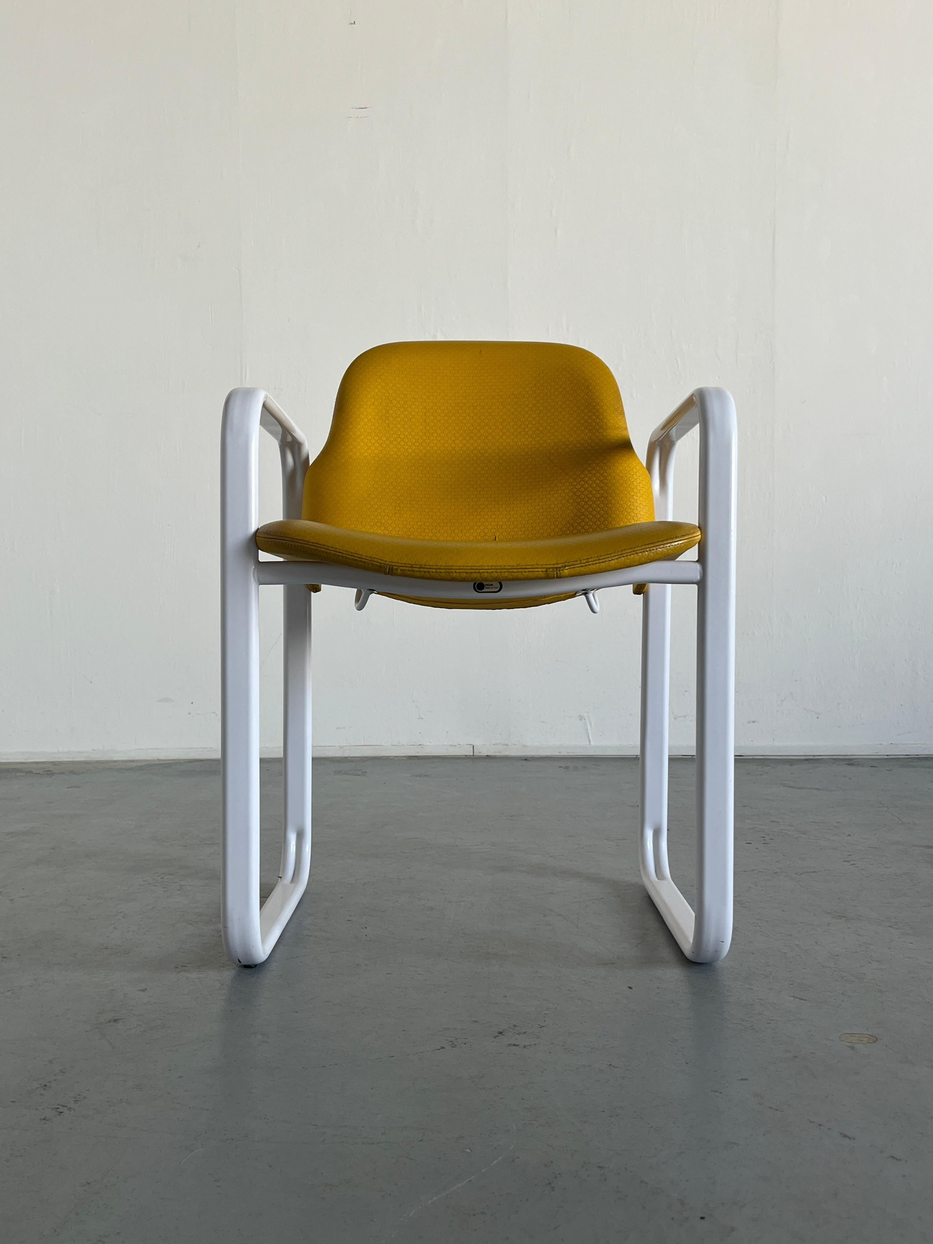 Postmodern Memphis Style Armchair by Thema Italy, 1980s 1
