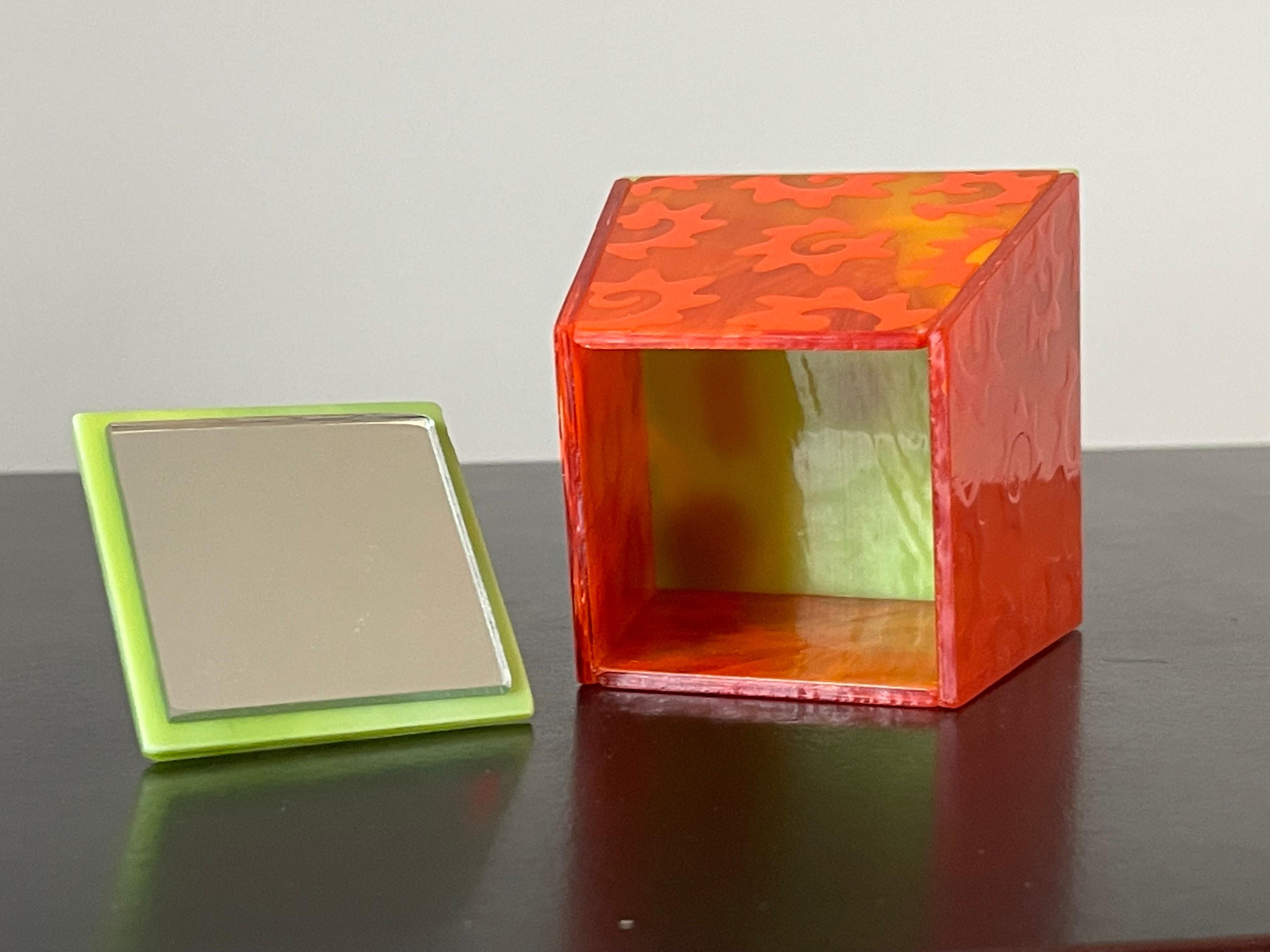 Whimsical postmodern lidded glass box by artist Donald Drumm. 
Measures: 3