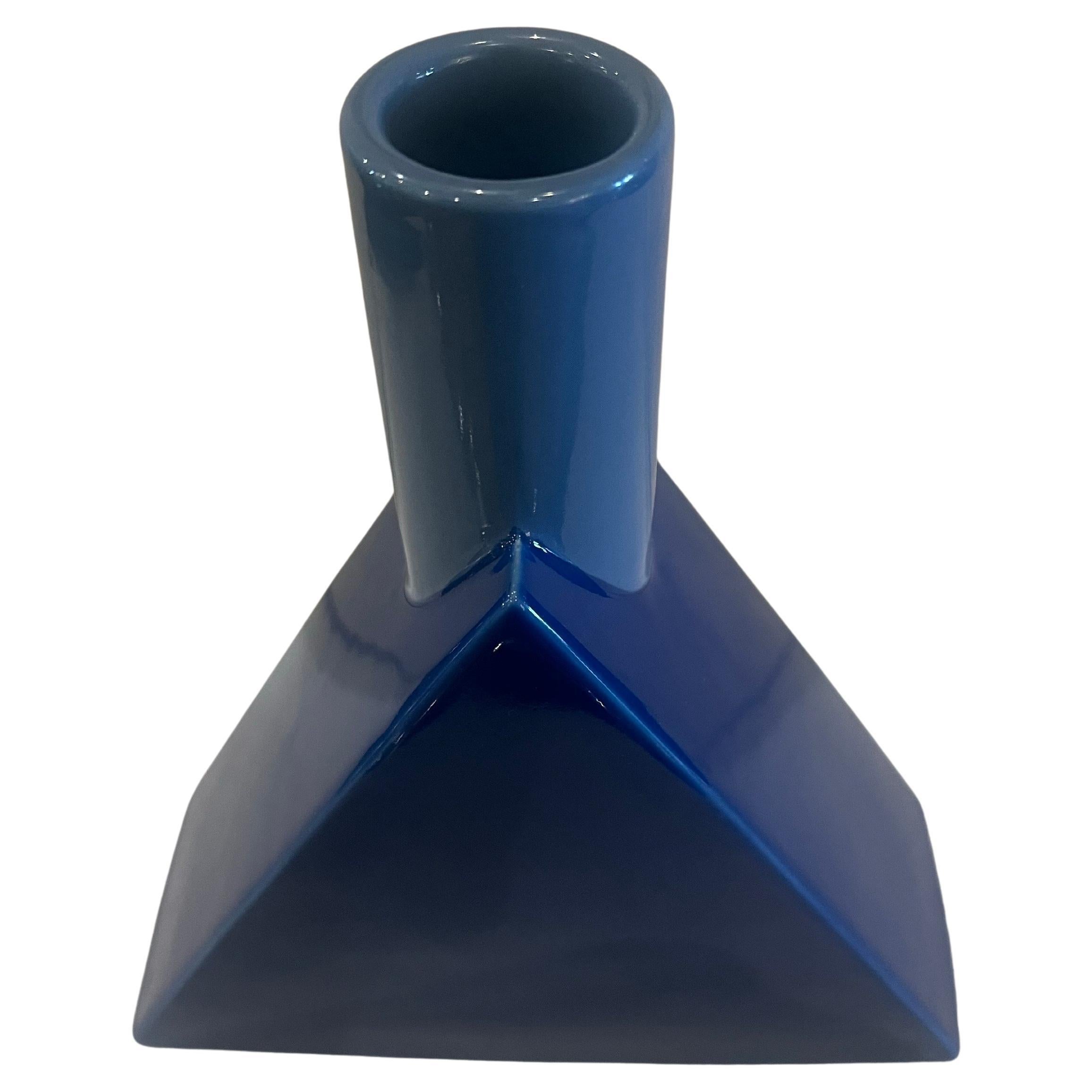 Beautiful ceramic 2 tone vase in postmodern design , by Jonathan Adler no chips or cracks.